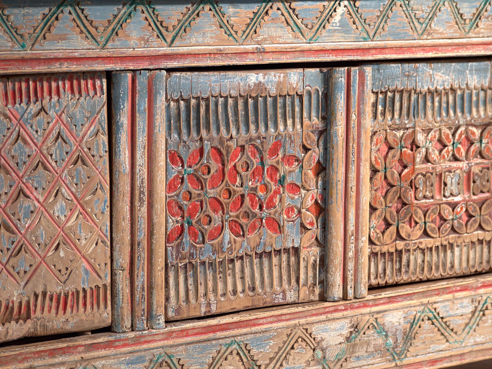 Antique Carved And Polychrome Low Sideboard In Fir Wood – China, Circa 1930 photo 3681.0