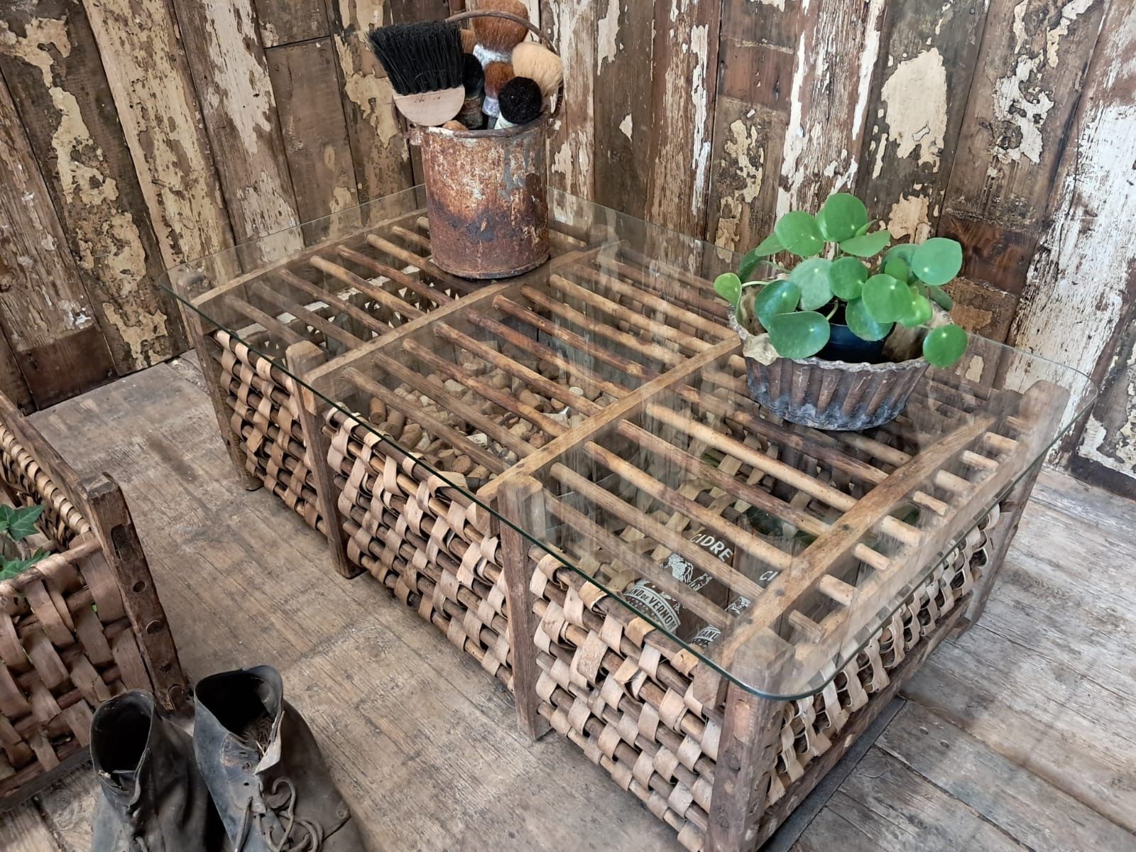 Antique Canard Coop Coffee Table photo furniture