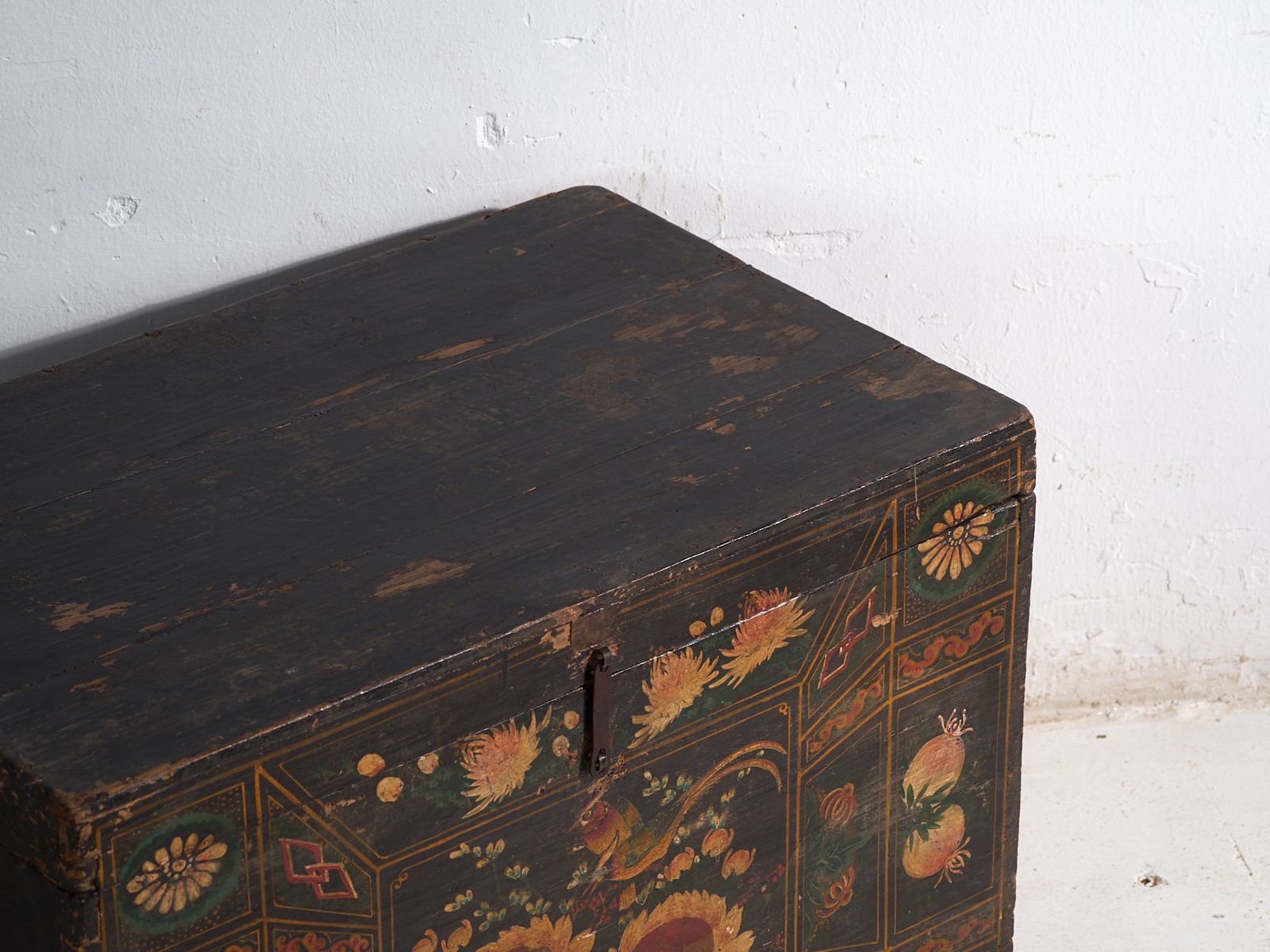 Antique Painted Trunk In Pine Wood – China, Circa 1900 photo furniture