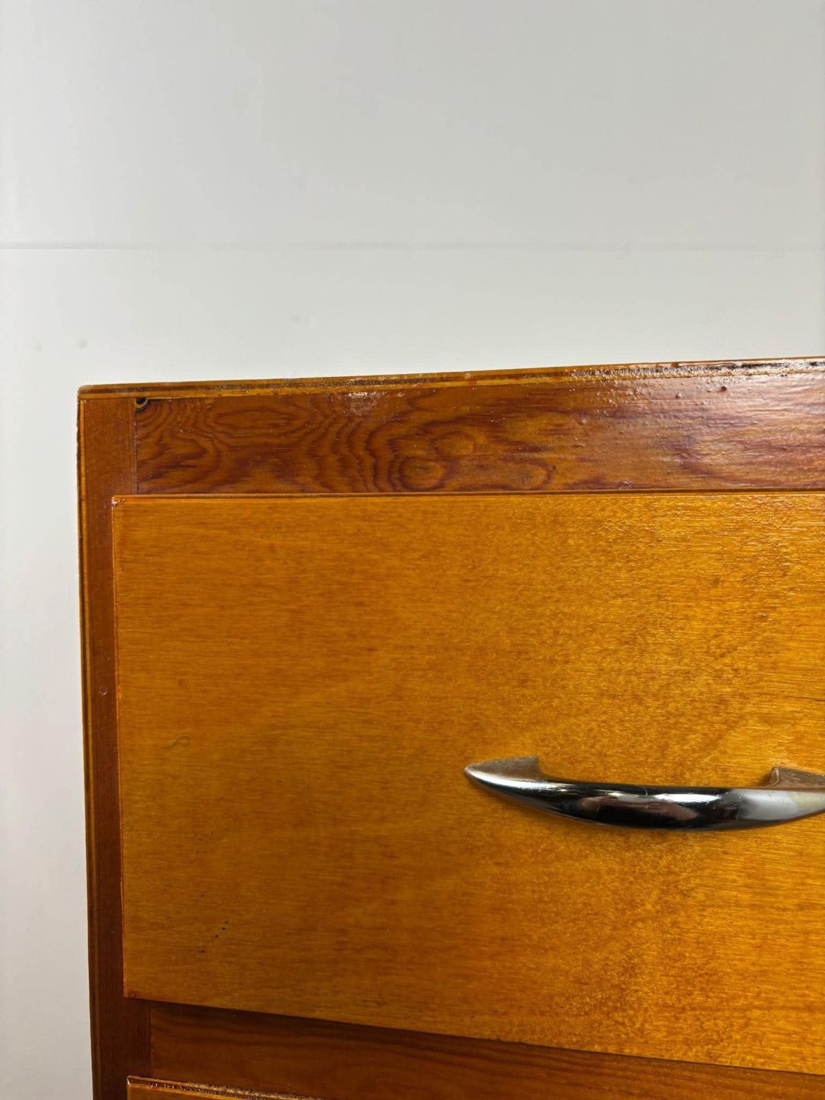 photo buy Mid Century Oak Veneer Five Drawer Bedroom Chest