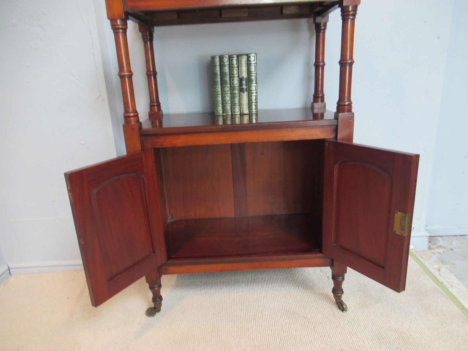 photo furniture Victorian Mahogany    Side  /  Server   Table