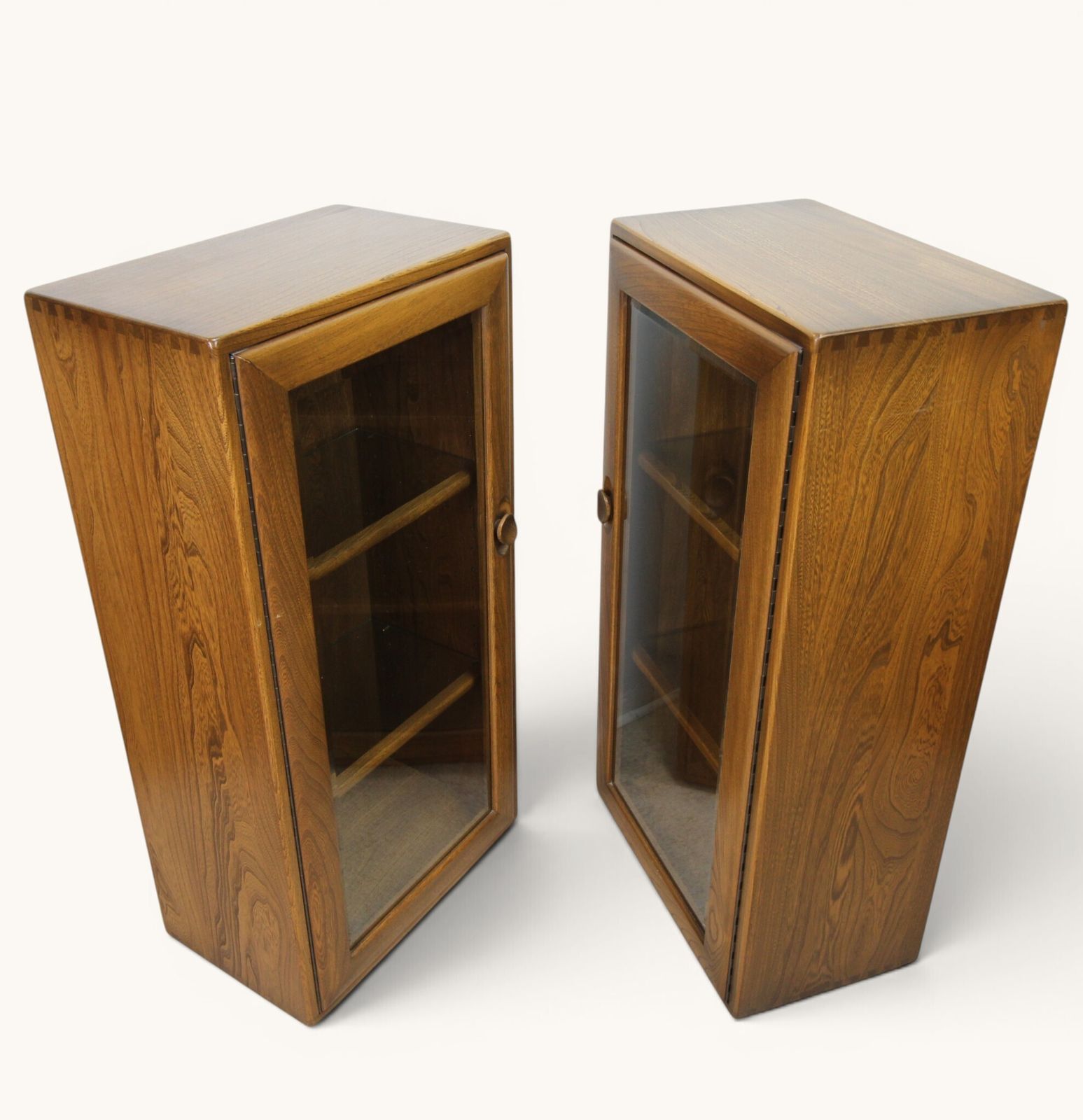 Set Of 2 Ercol 819 Golden Dawn Small Cabinets photo vinterior