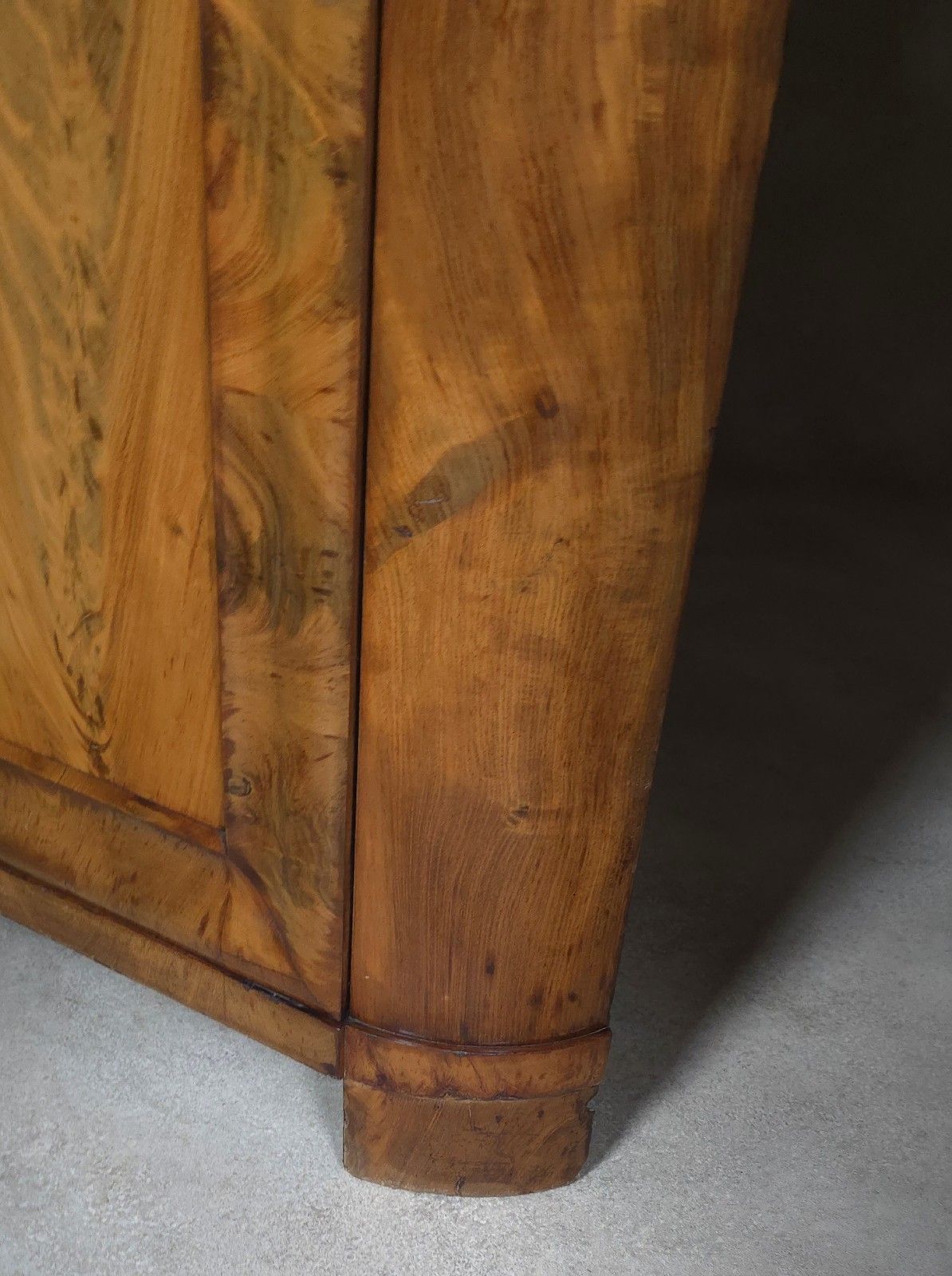 photo furniture Antique Biedermeier Burr Walnut Corner Cabinet French Encoignure Cupboard C.1830