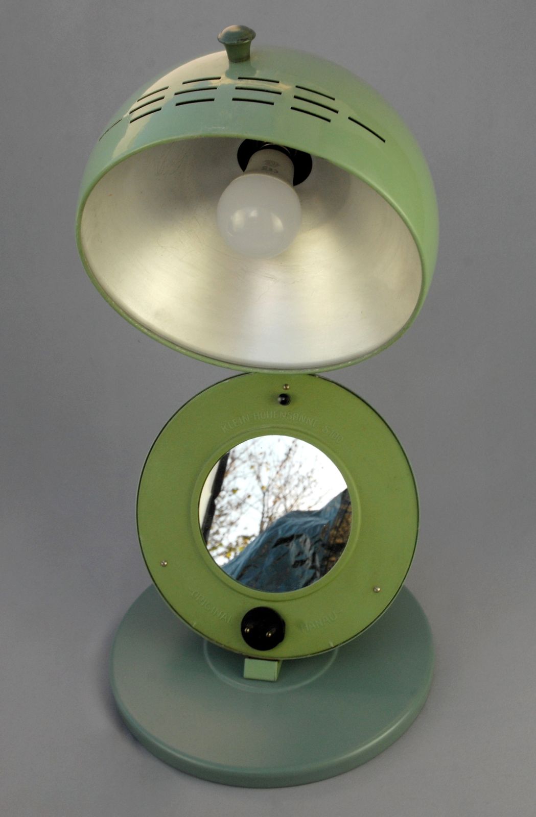 Lighting Vintage Bauhaus Klein Höhensonne S100 Medical Lamp By Original Hanau, 1930s photo