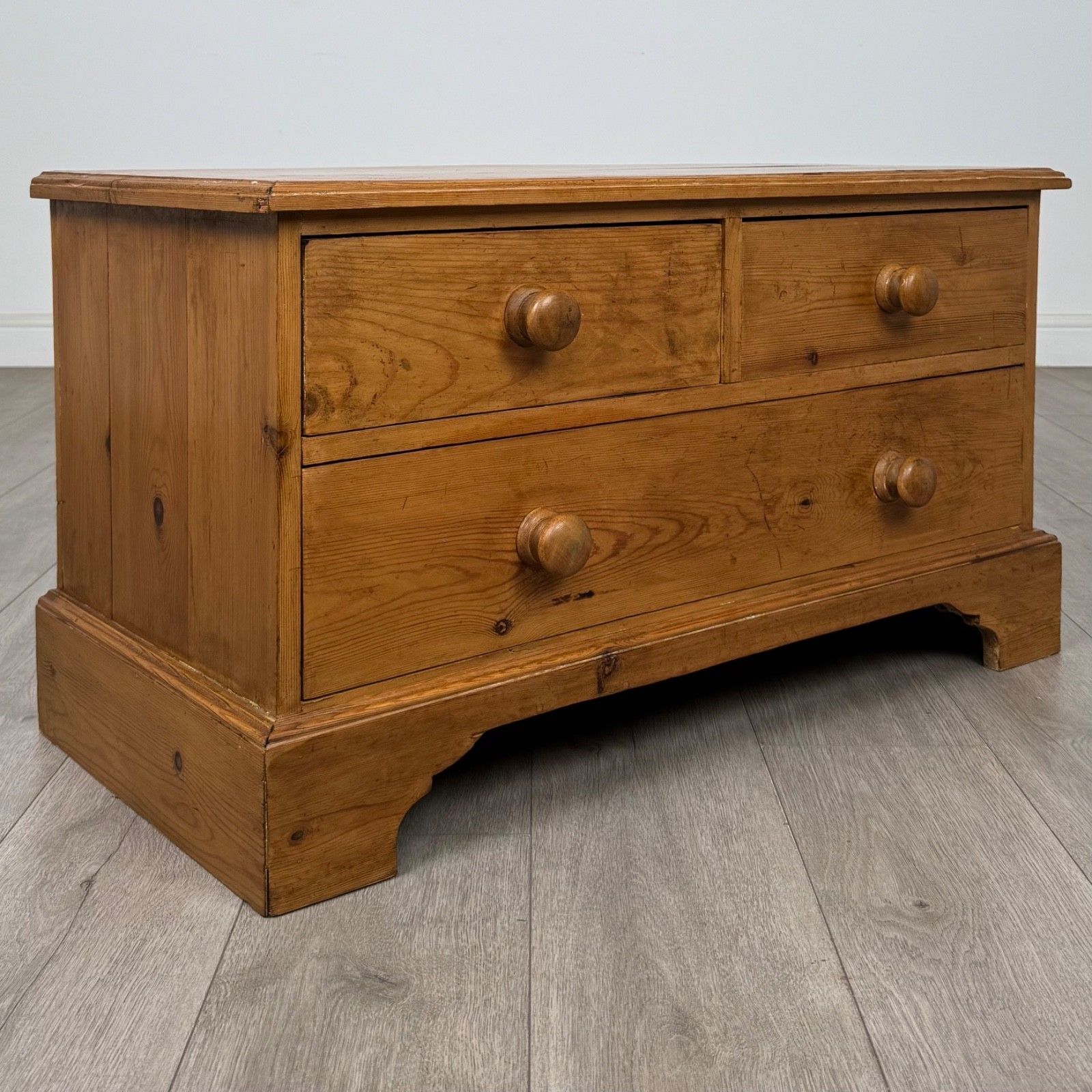Vintage 20th Century Low Chest Of Drawers In Pine ( Af 5839 ) photo vintage