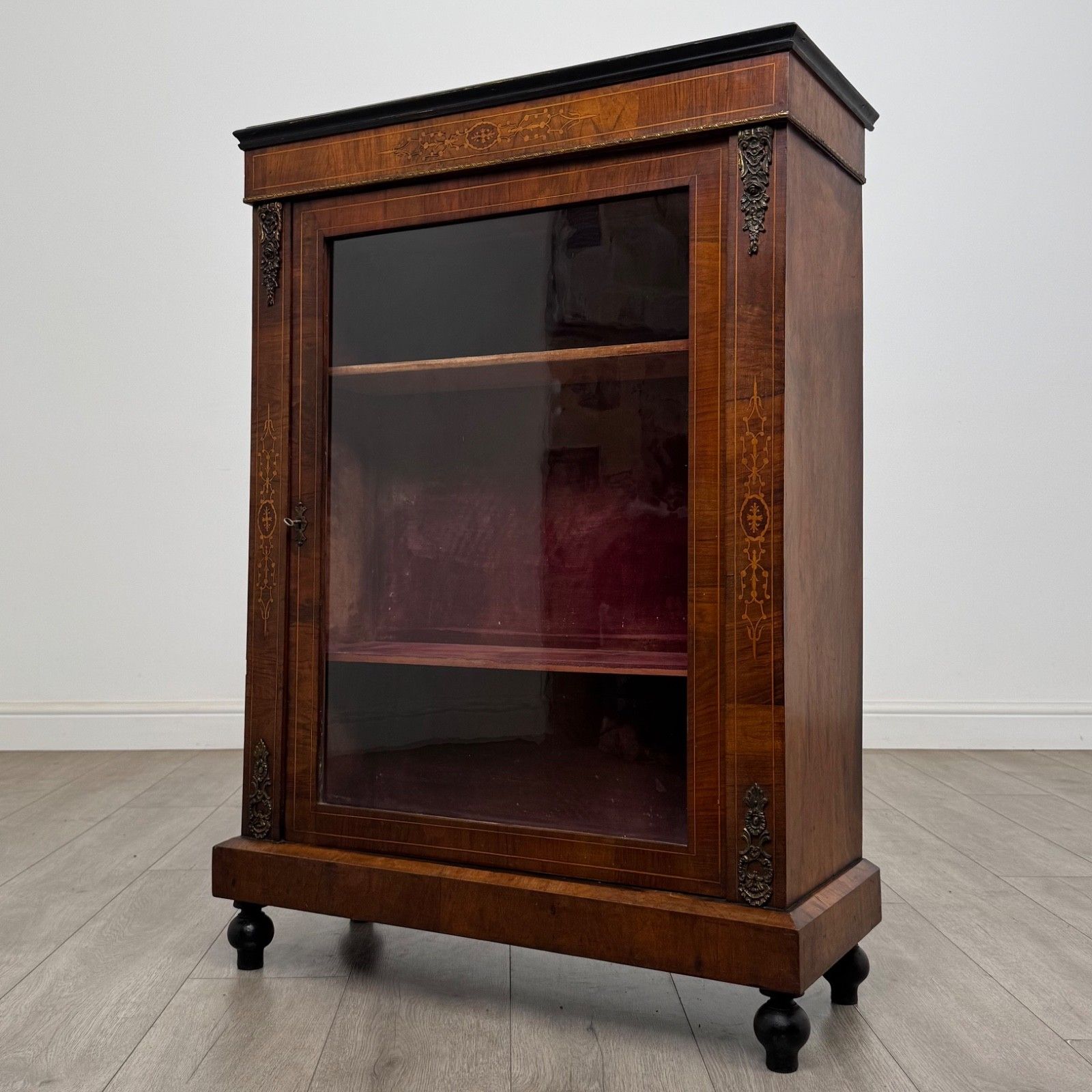 Antique 19th Century Victorian Pier Cabinet In Walnut ( Af 5838 ) photo for sale
