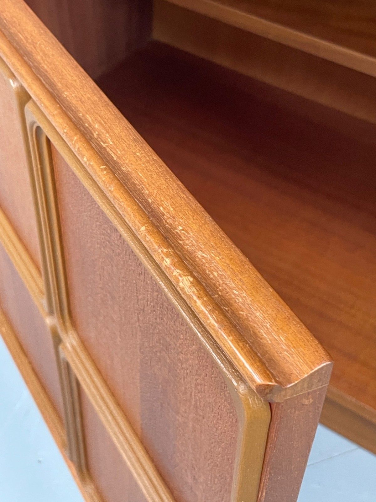photo furniture Vintage McIntosh Teak Sideboard 1970s Drawers Squares Shelves Eb12282