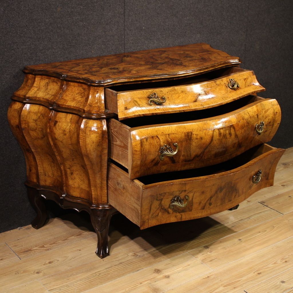 Commode vénitienne en bois, XXe siècle photo for sale