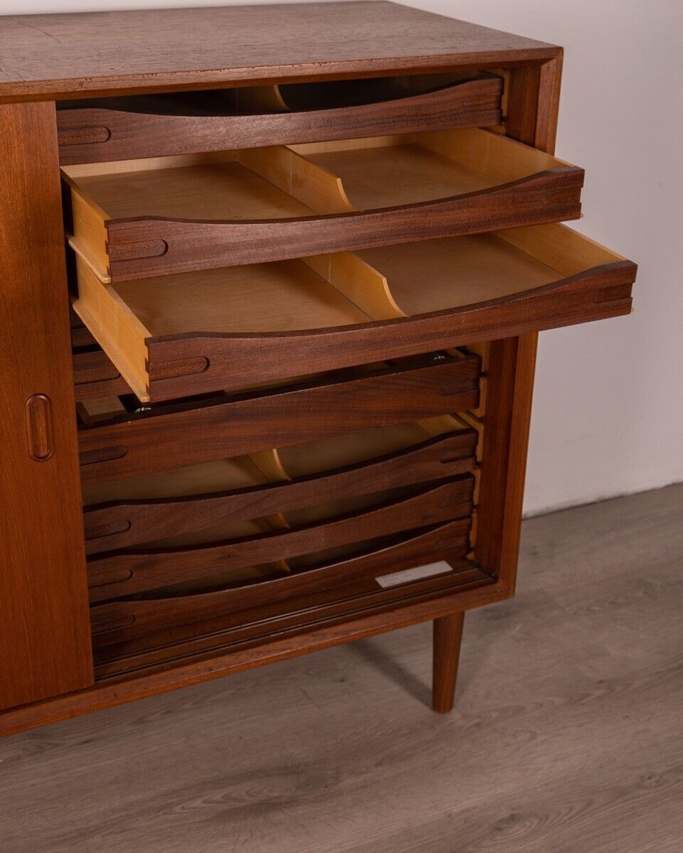 photo vintage 1970s Vintage Teak Wood Sideboard Danish