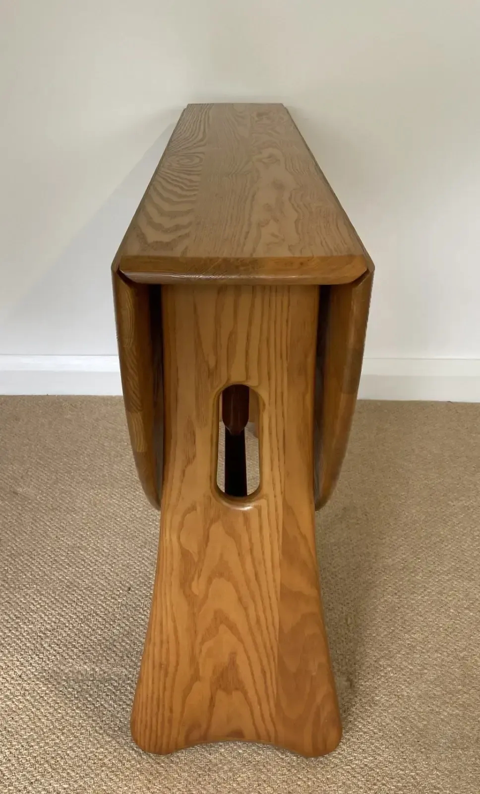 Mid Century Blonde Ercol 1156 Windsor Gate Leg Drop Leaf Kitchen/Dining Table photo 675.0