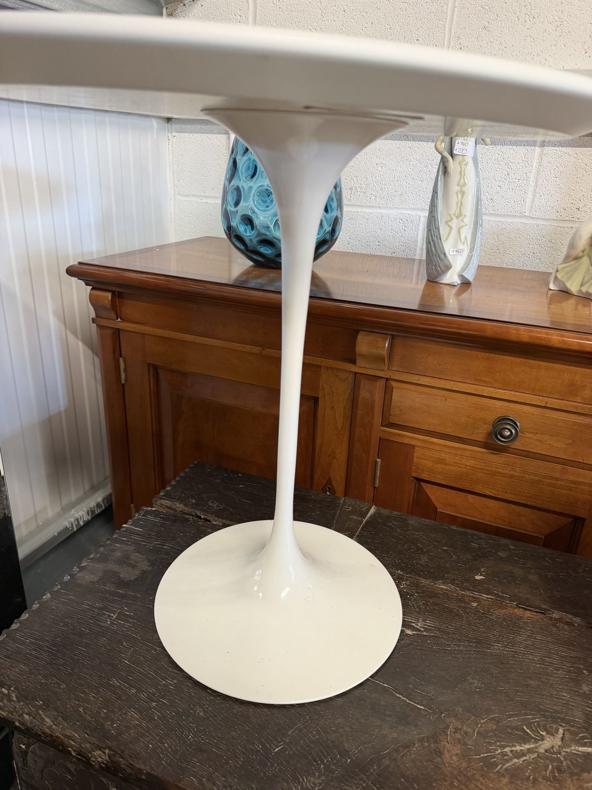 Modern Design Pedestal Wine Table By Knoll Studio photo furniture