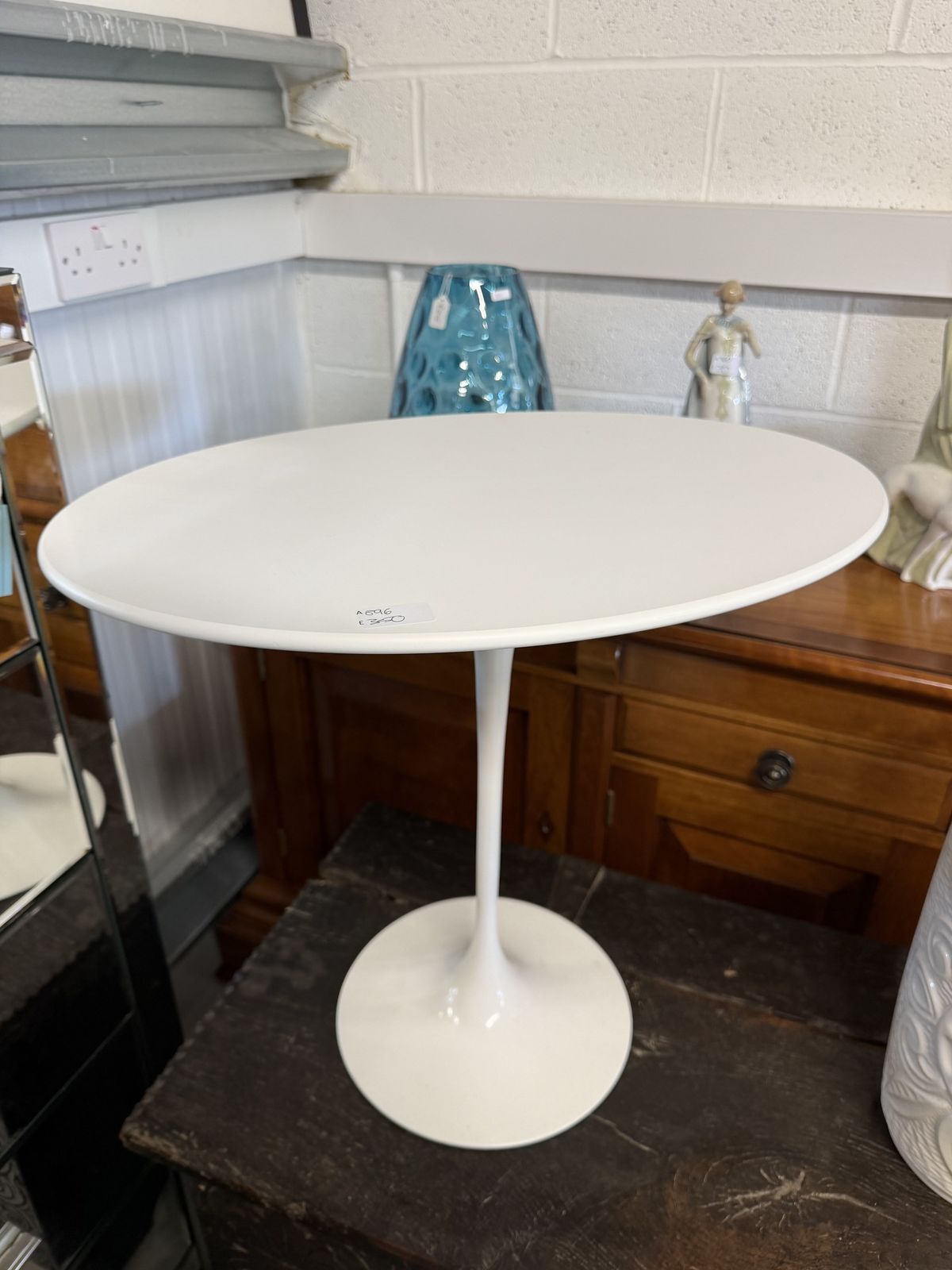 Modern Design Pedestal Wine Table By Knoll Studio
