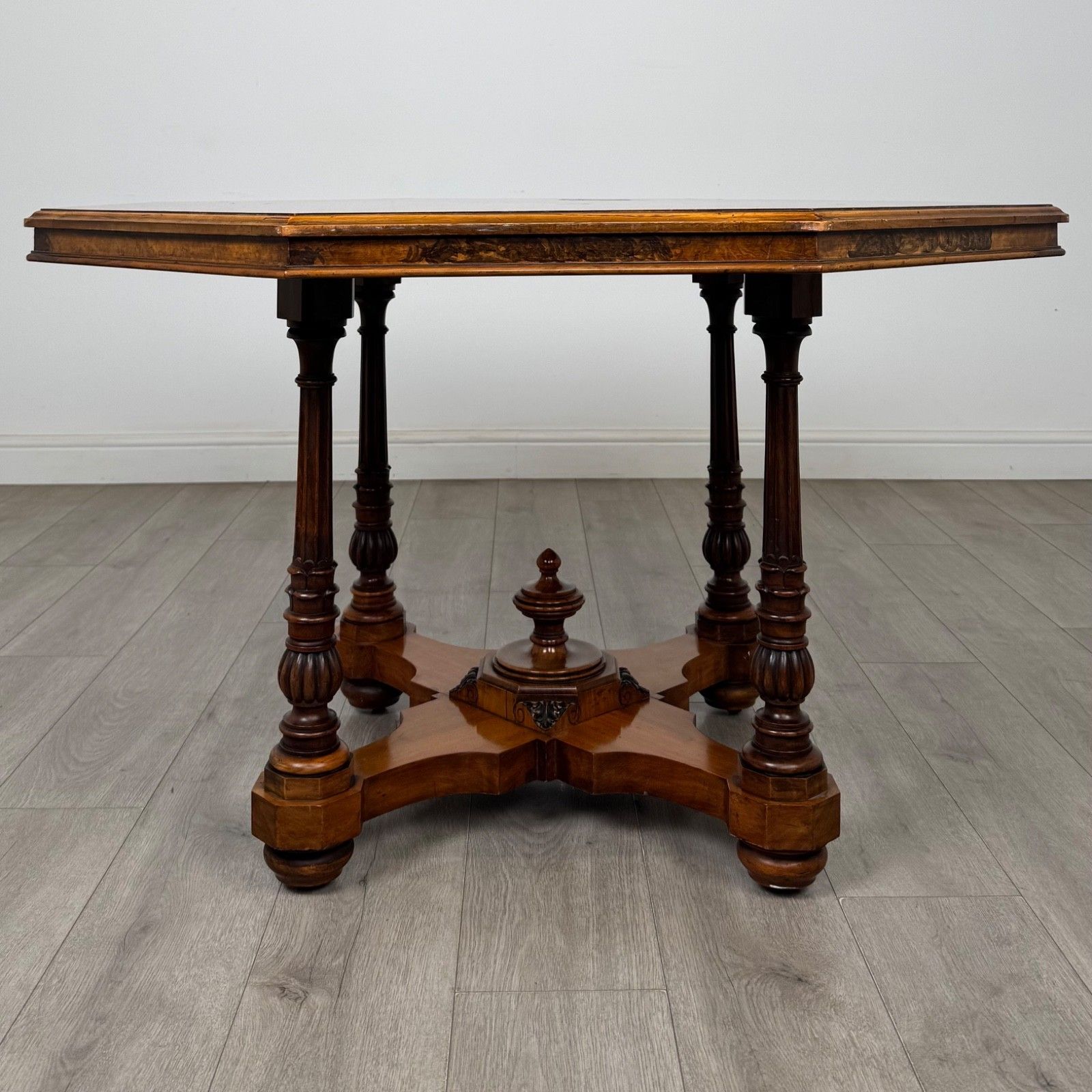 Antique 19th Century Victorian Burr Walnut Centre Table ( Af 5811 )