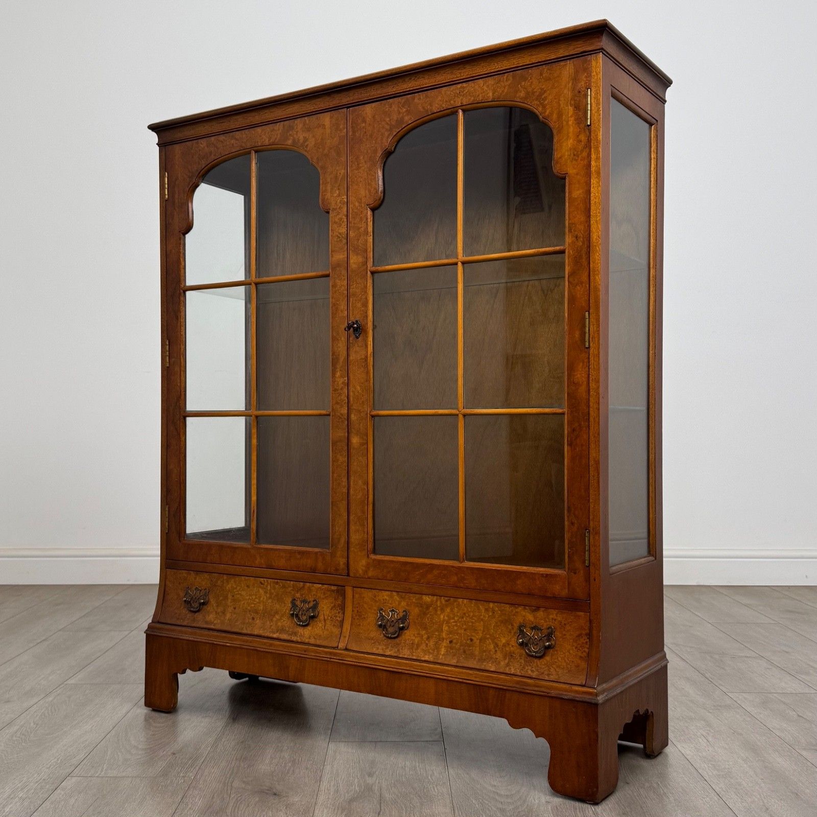 Antique 20th Century Display Cabinet In Burr Walnut ( Af 5825 ) photo for sale