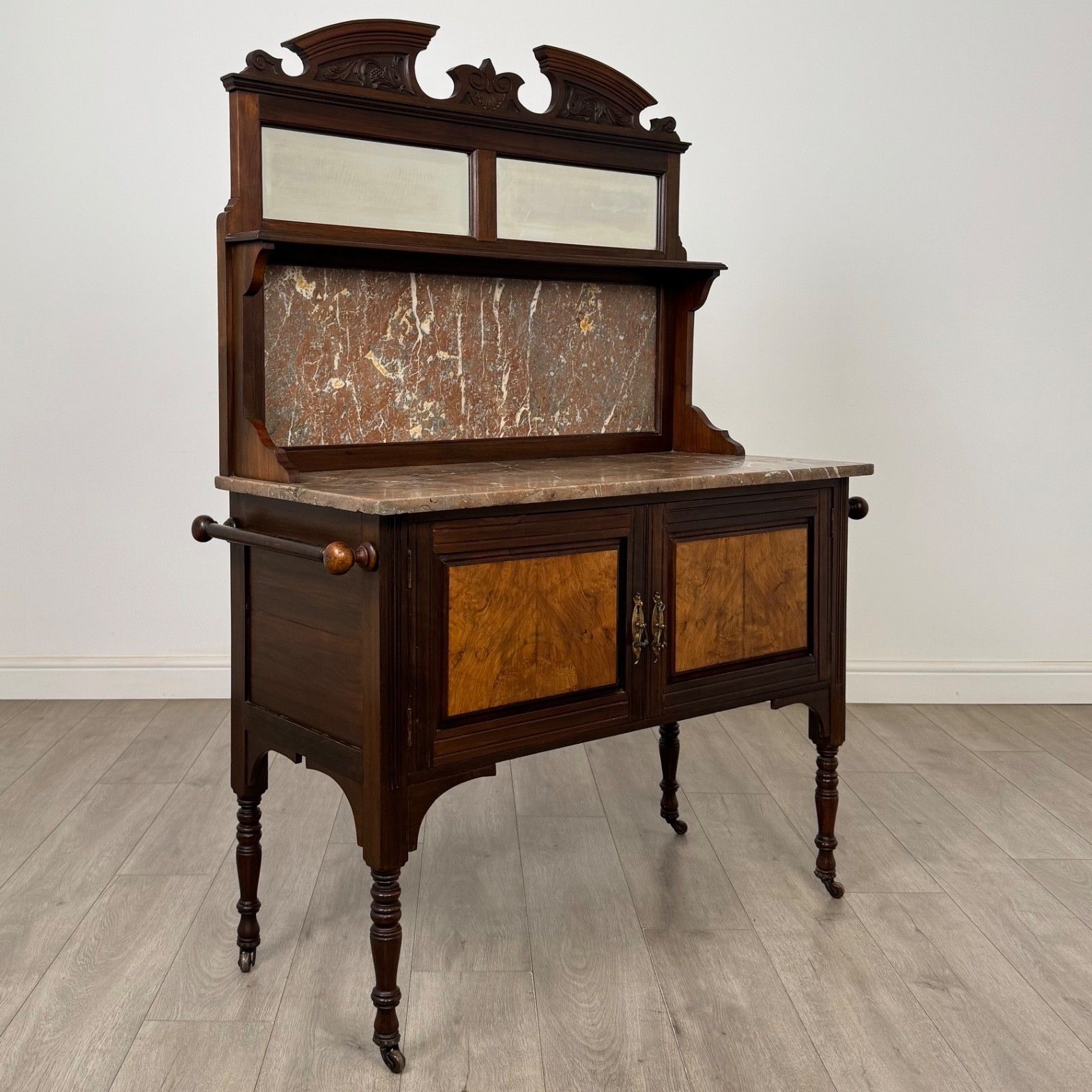 photo furniture Antique 20th Century Edwardian Washstand In Walnut ( Af 5824 )