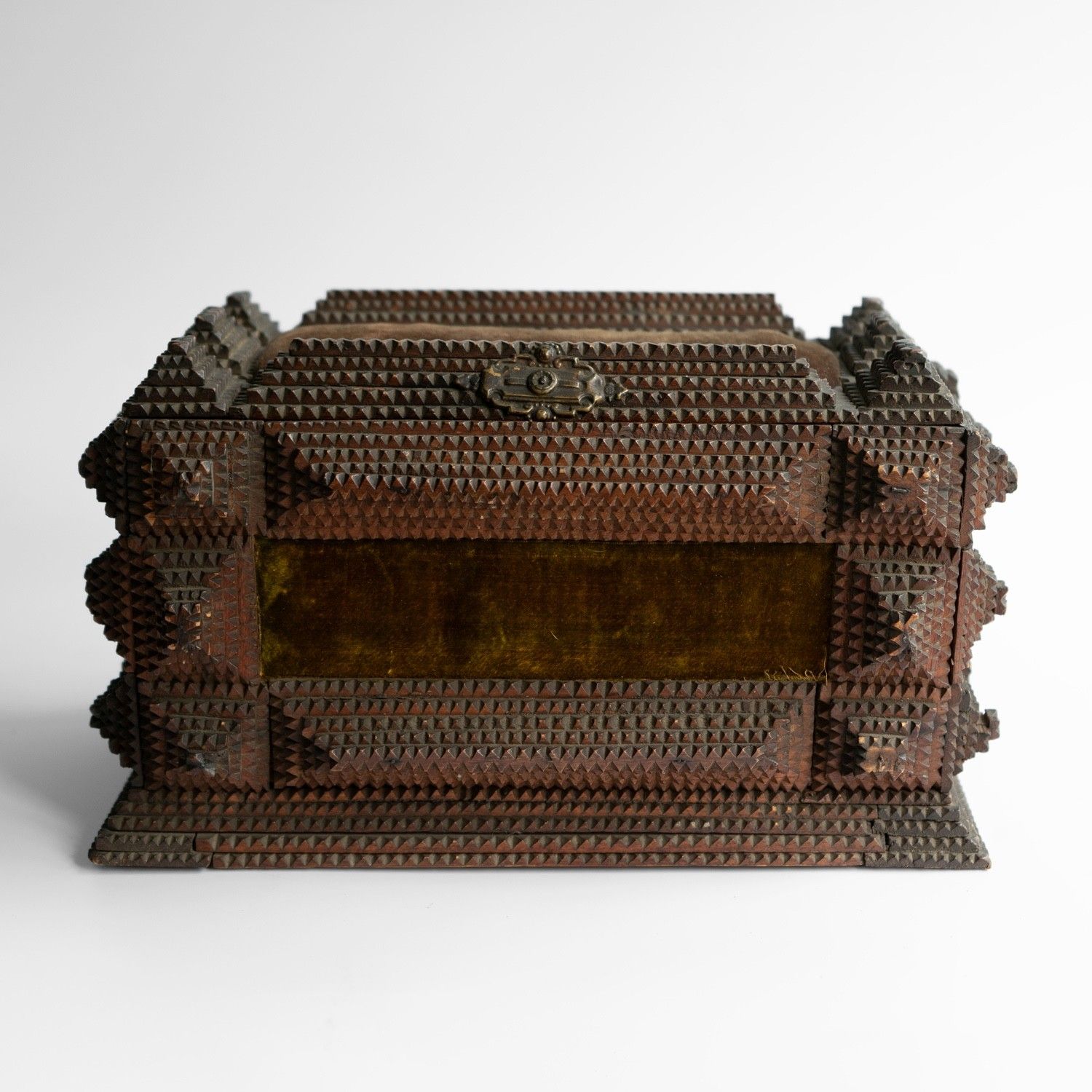 Antique Tramp Art Carved Wooden Box, Folk Art Jewellery Casket, Late 19th C. photo 390.0