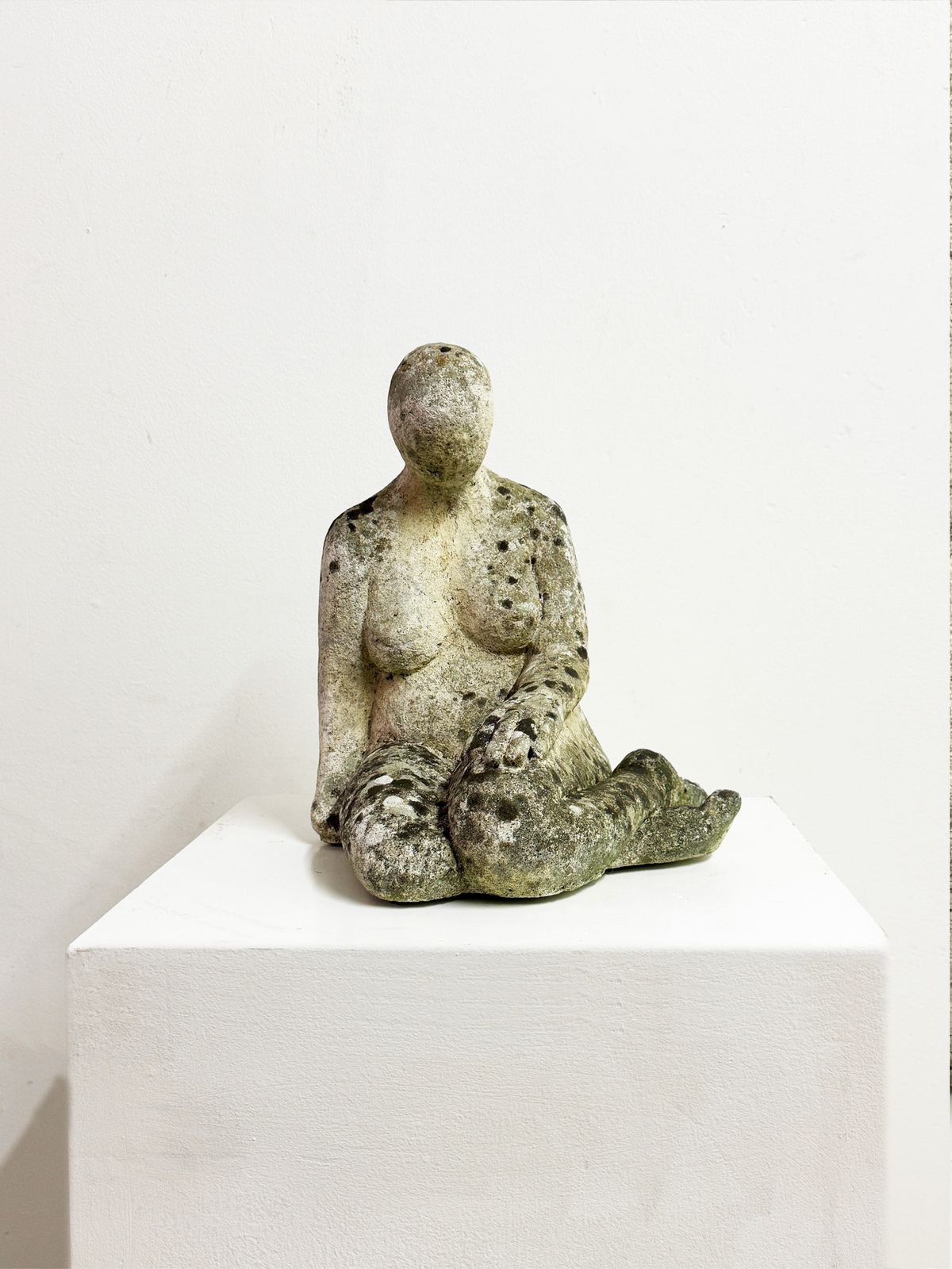 Statue In The Manner Of Henry Moore Signed Weathered Garden Sculpture photo 360.0