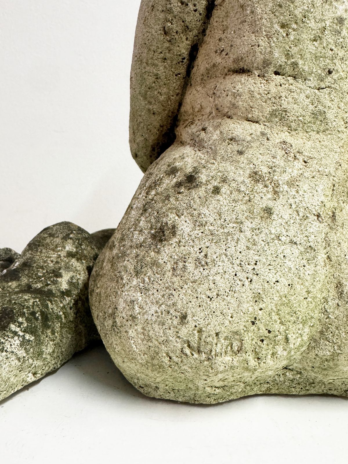 Statue In The Manner Of Henry Moore Signed Weathered Garden Sculpture photo vintage