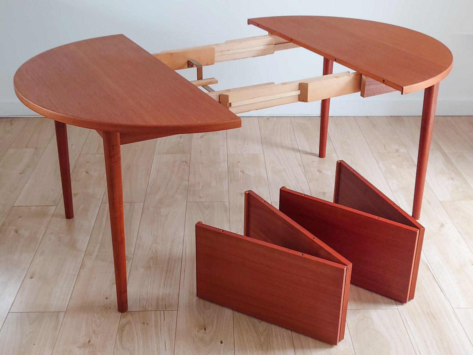 Mid Century Round Teak Dining Table By Nils Jonsson For Hugo Troeds, Sweden