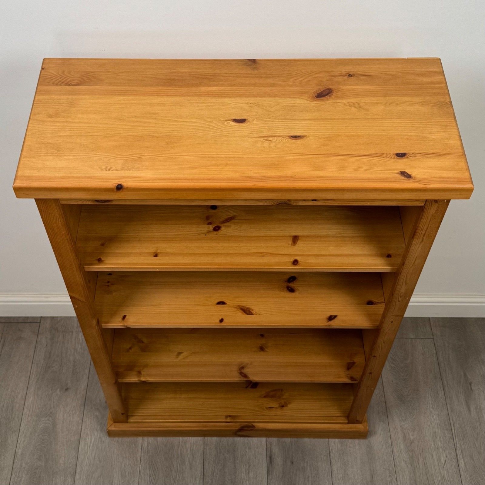photo for sale Vintage 20th Century Good Quality Open Bookcase In Pine ( Af 5819 )