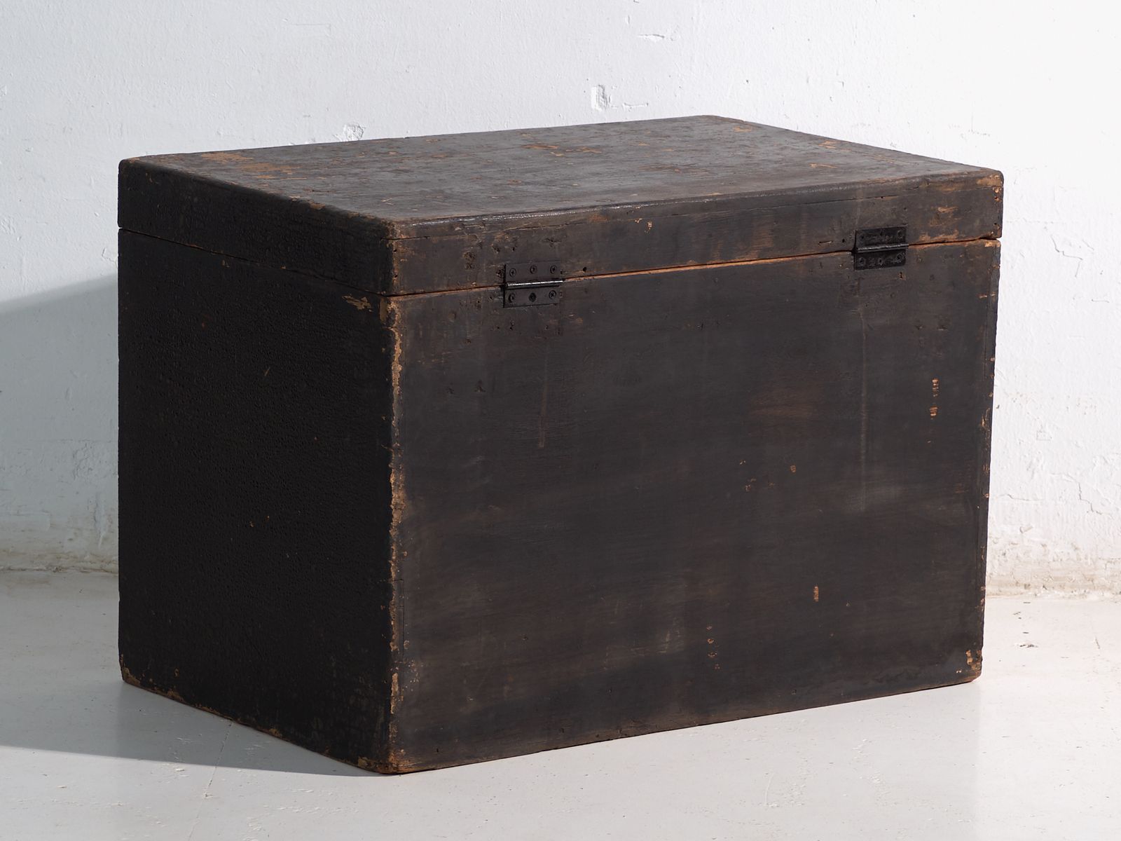 Antique Painted Trunk In Pine Wood – China, Circa 1900 photo buy