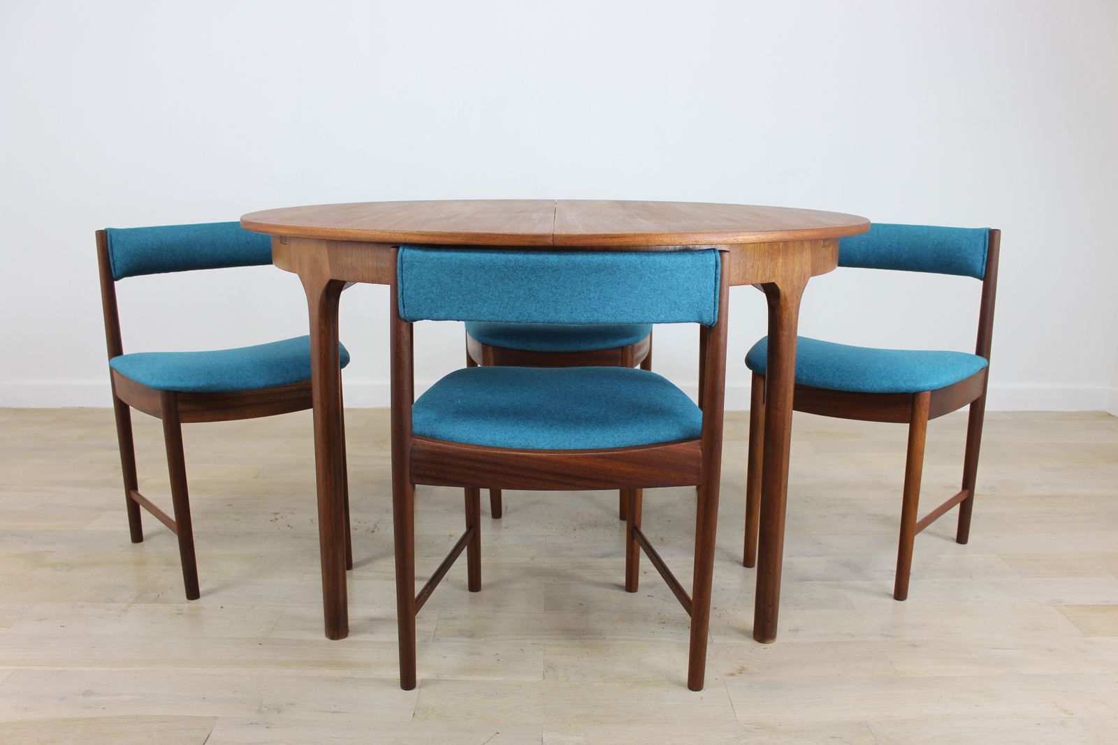 Late 1960s McIntosh Teak "Roundette” Circular Table & Chairs Dining Set photo 1750.0