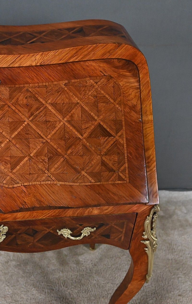 Small Marquetry Lady's Desk, Louis XV Style – First Half Of The 20th Century photo buy