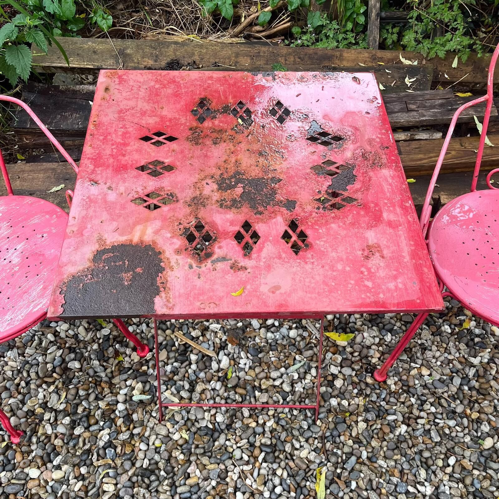 Retro Metal Bistro Table And 2 Chairs Garden Patio Conservatory Great Patina photo vintage