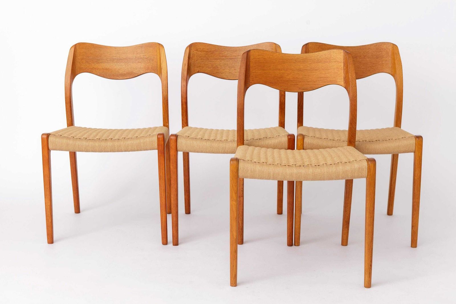Set Of 6 Niels Otto Møller Model 71 Dining Chairs, 1960s, Danish Mid Century Teak Chairs With Danish Cord Seats, Scandinavian Design photo vinterior