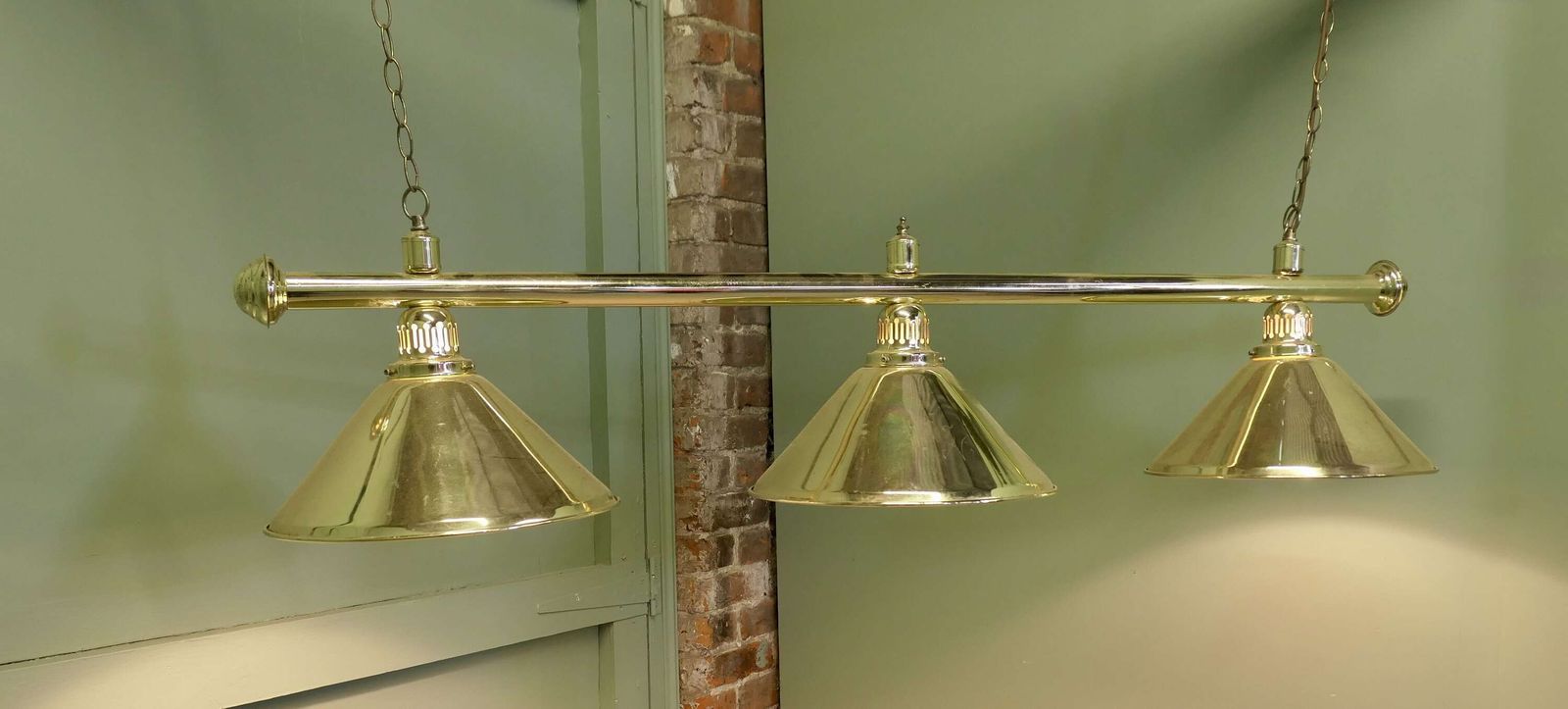 Superb Large Brass Triple Dining Table Light, Snooker Style This Is A Very Grand Lamp