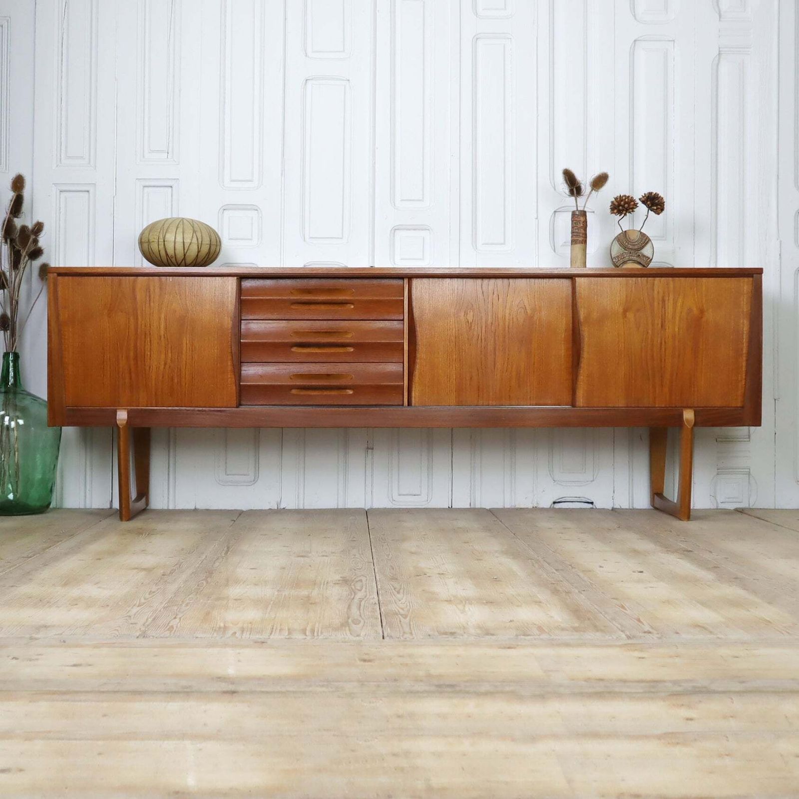Vintage Teak Large Elliots Of Newbury Sideboard 0506b