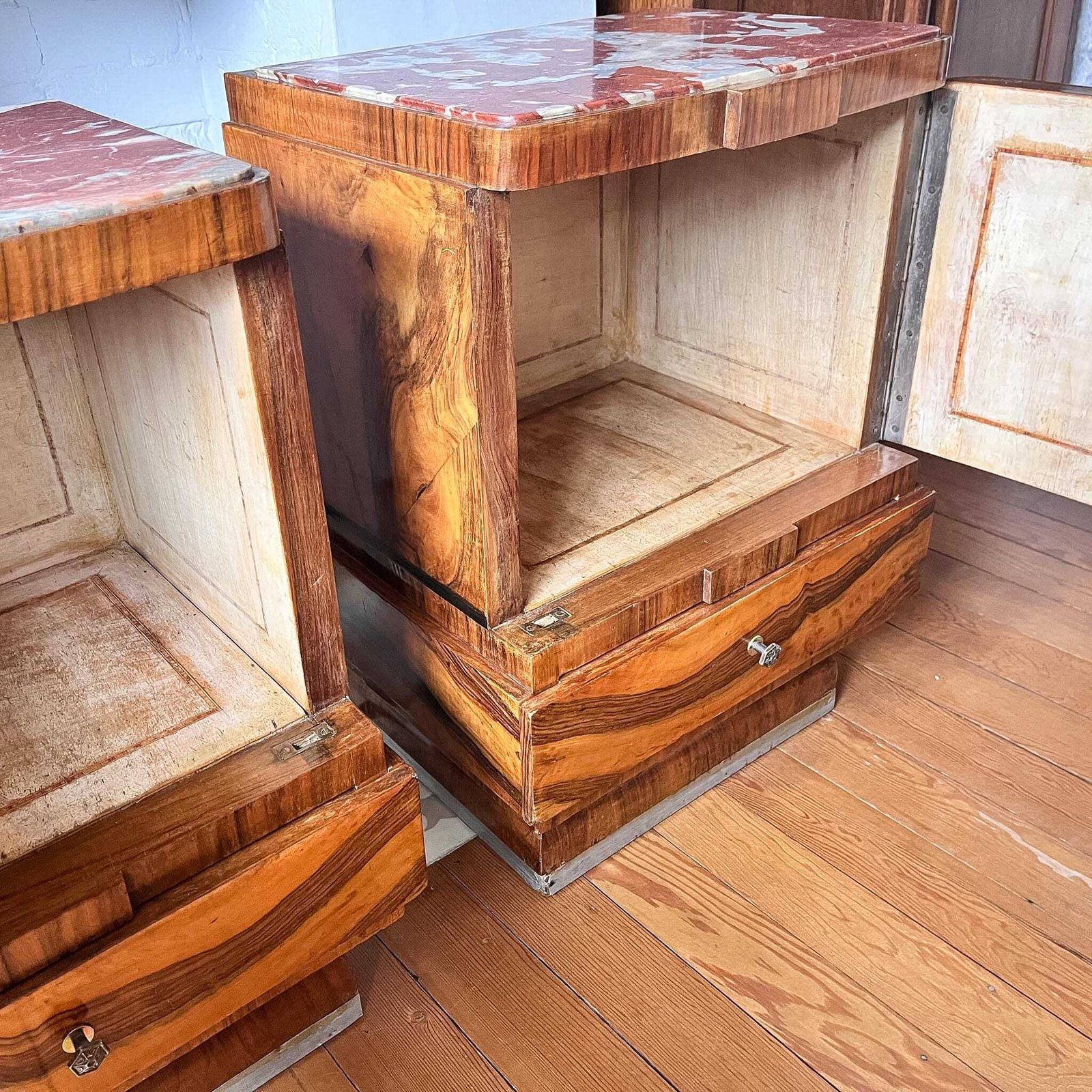 photo buy Pair Of Italian Art Deco Marble Top Bedside Cabinets