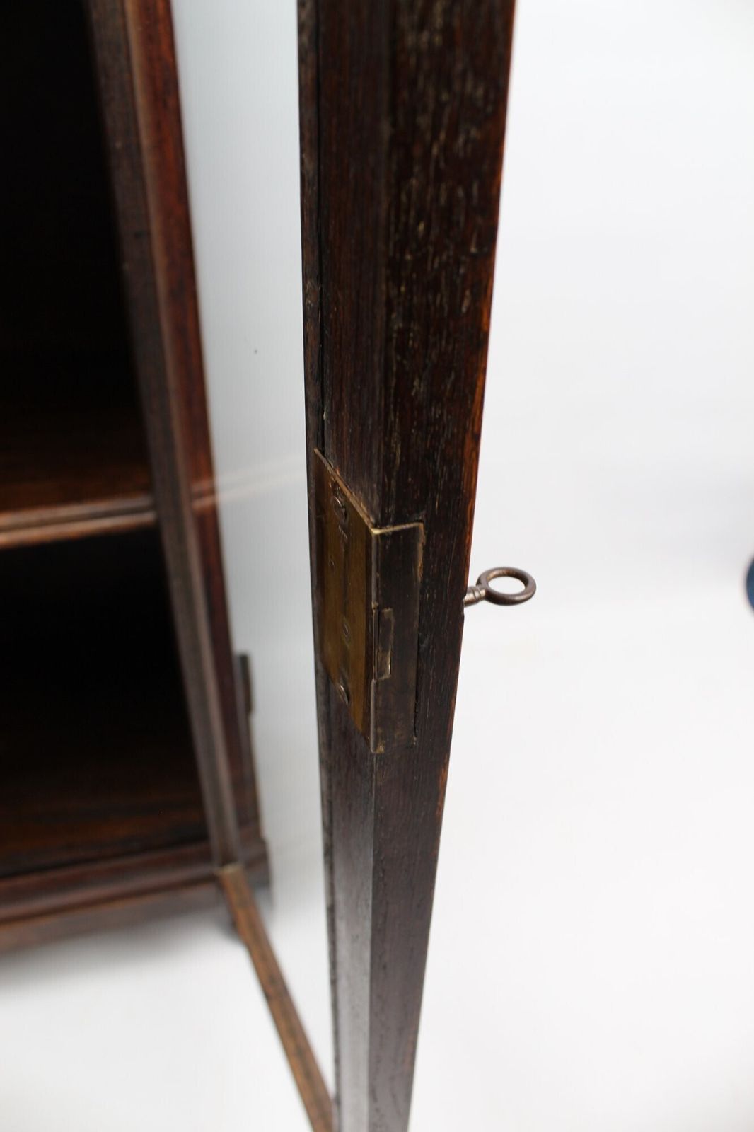photo furniture Small & Slim 1920s Oak Bookcase