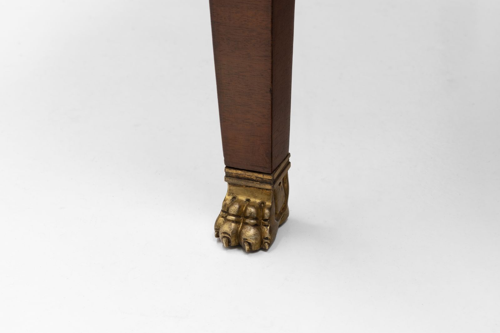 1680.0 Bureau Plat photo