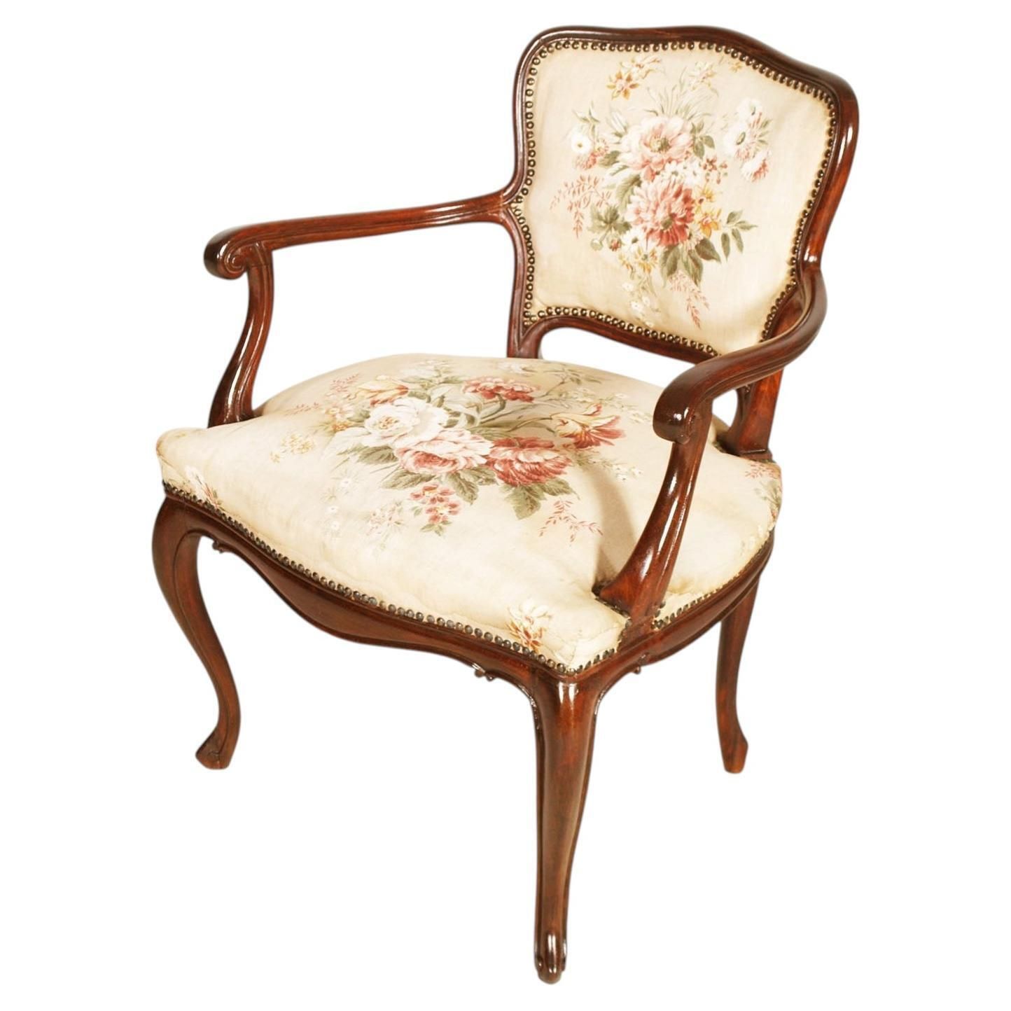 Belangrijk paar Venetiaanse walnoten fauteuils uit adellijk verblijf, Veneto, Italië photo furniture