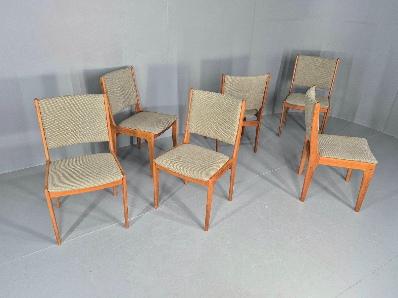 photo furniture 6 Vintage Uldum Dining Chairs Teak Frame 1970s Danish Retro New Seats Eb12166