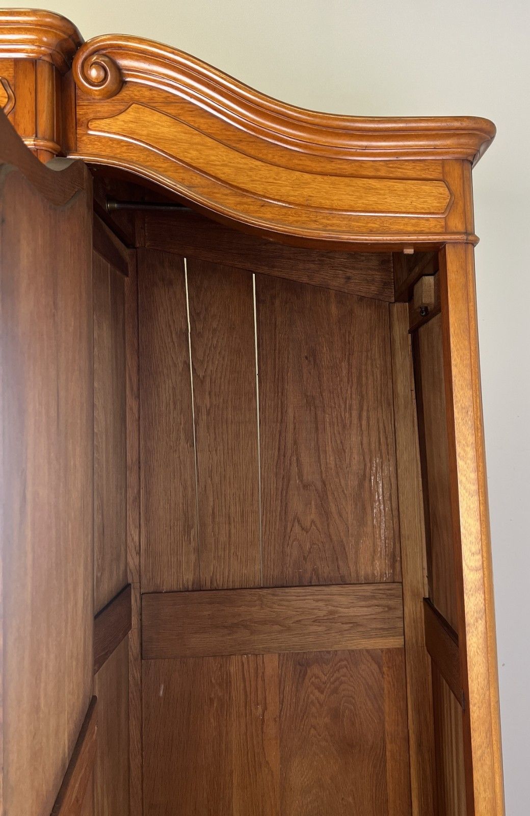photo buy Wardrobe Antique French Mahogany Three Door Mirrored Carved Armoire Lot 6127