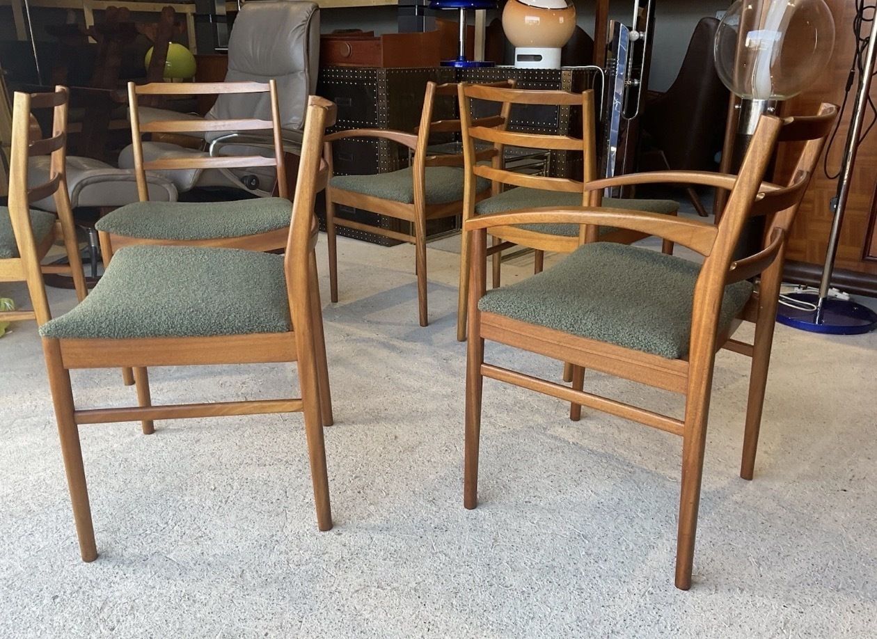photo furniture Set Of 6 Dining Chairs By McIntosh Mid Century Vintage Danish Style
