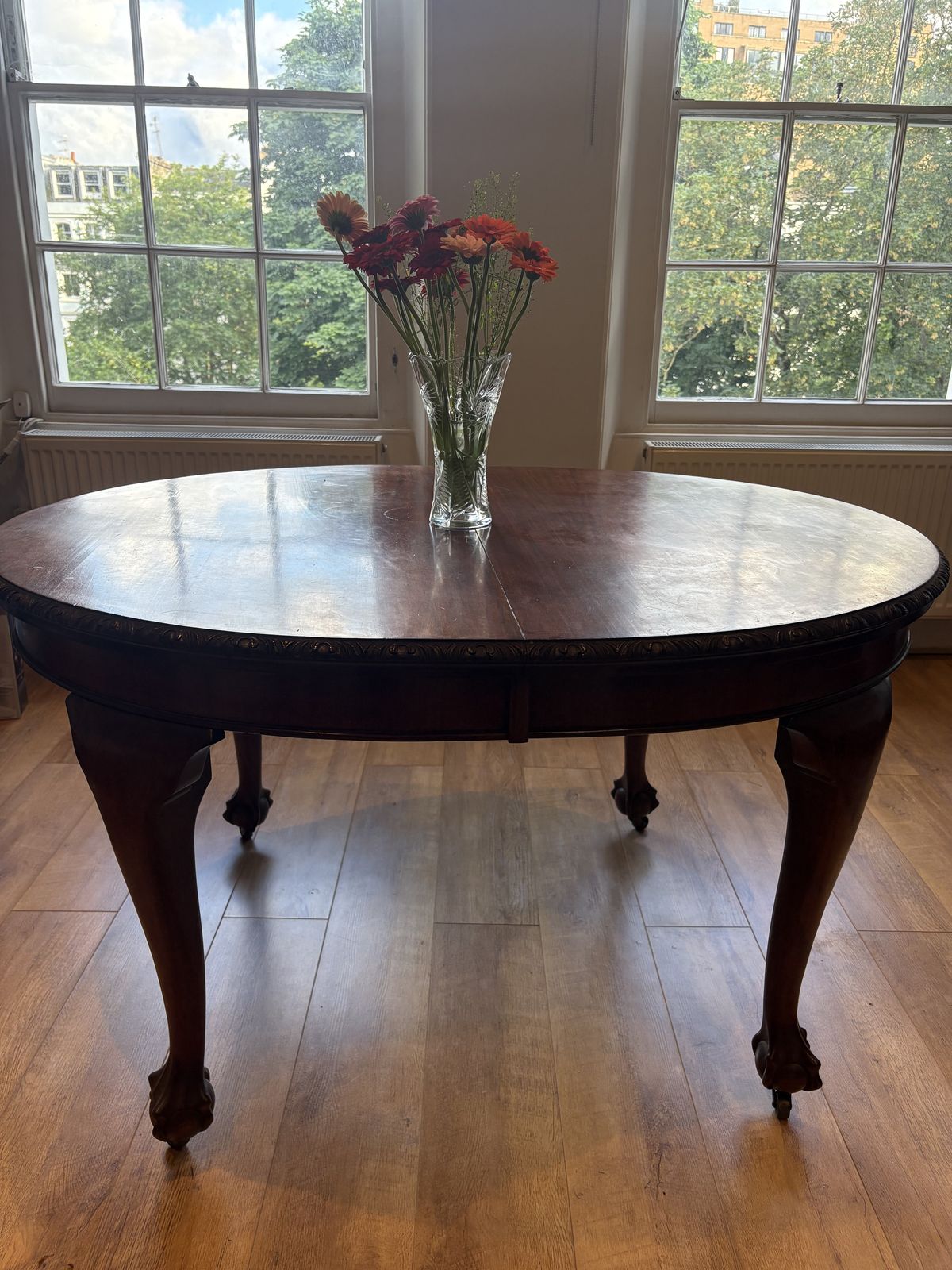 Antique Mahogany Oval Dining Table + 4 Chairs | Queen Anne Style | Paw Feet With Castors photo Furniture