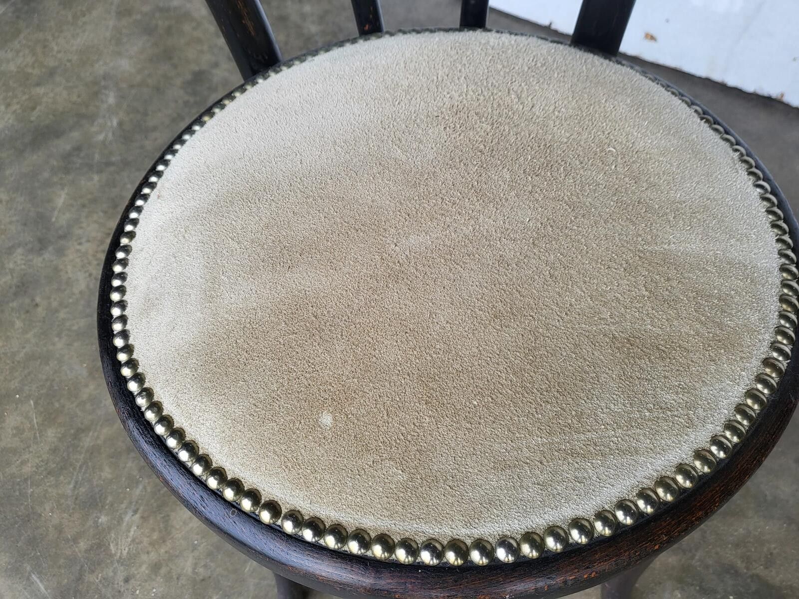 photo vinterior Pair Two Thonet Bentwood Bistro Chairs No18 Suede Seats