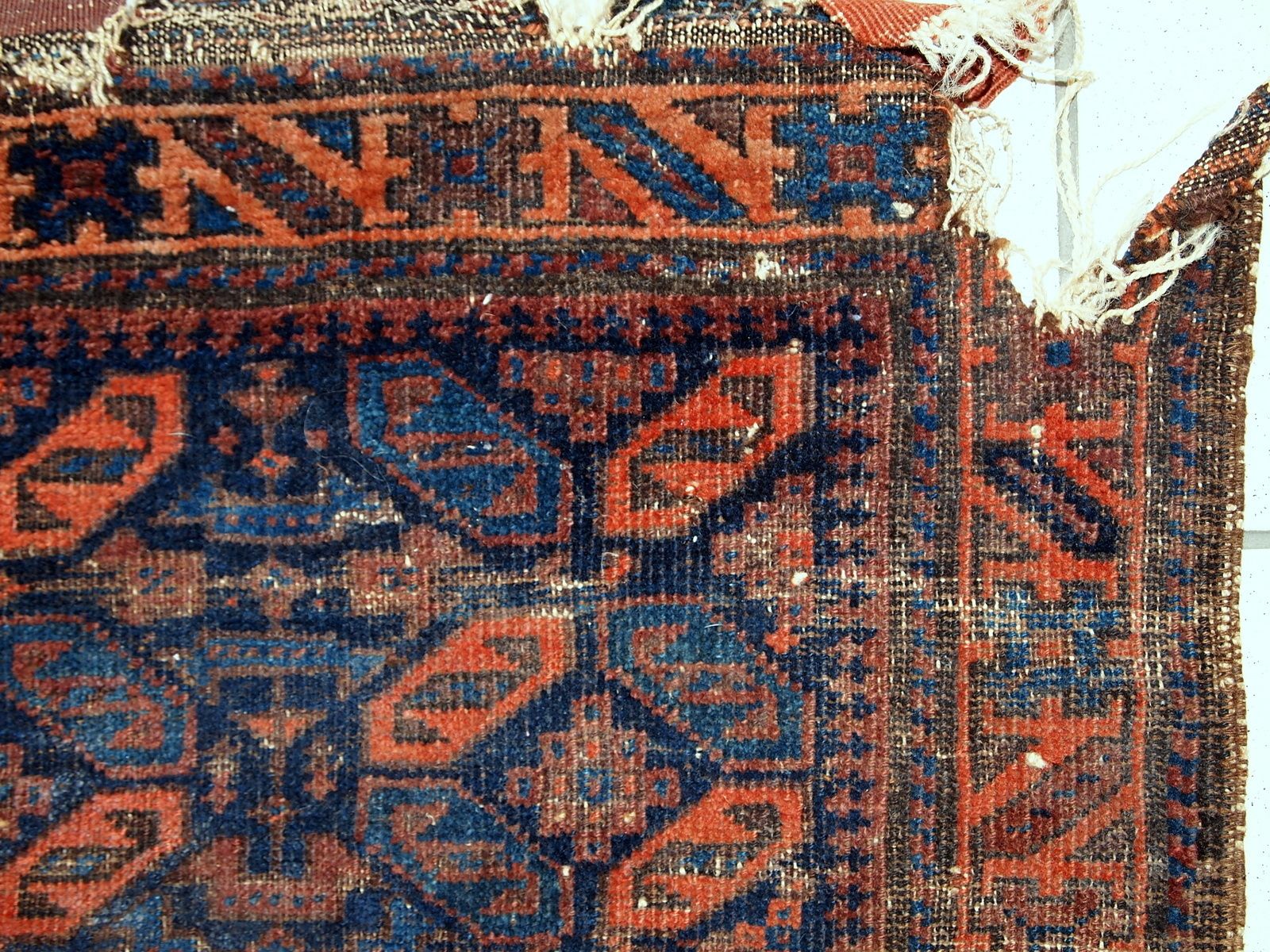 Tapis bagface Baluch afghan d'époque, 2.4' x 2.6', laine, années 1880 photo for sale