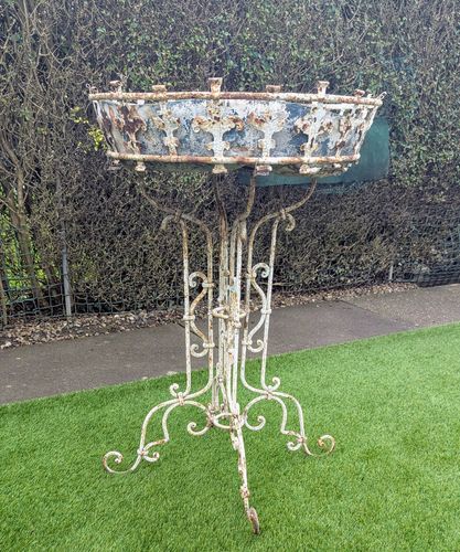 Jardinière française en ferronnerie, base en trèfle, vers 1880, livraison disponible 0153 photo for sale