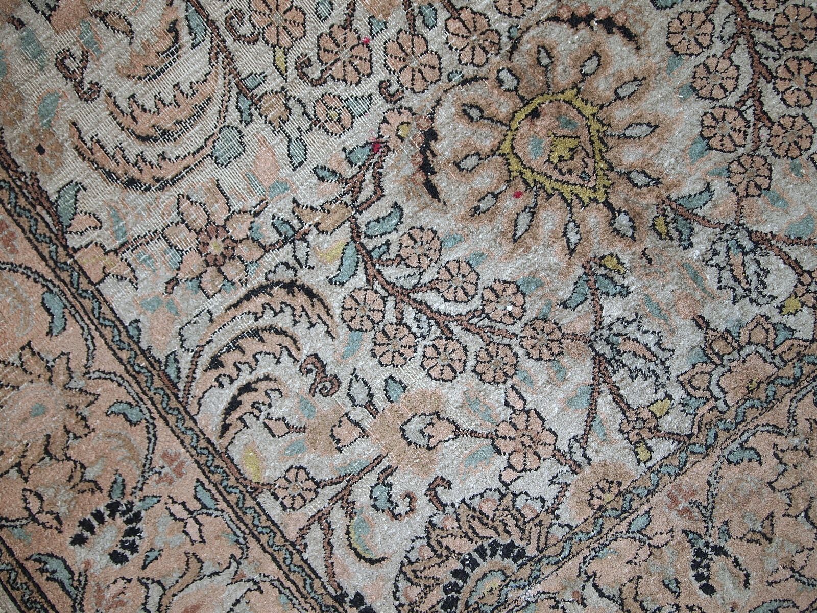 photo furniture Tapis vintage Indo-Tabriz en soie, 3,2' x 5,3' (années 1950, Inde)