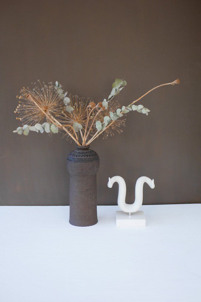 Brutalistisch keramisch kunstvaasje van Inger Persson voor Rörstrand photo furniture
