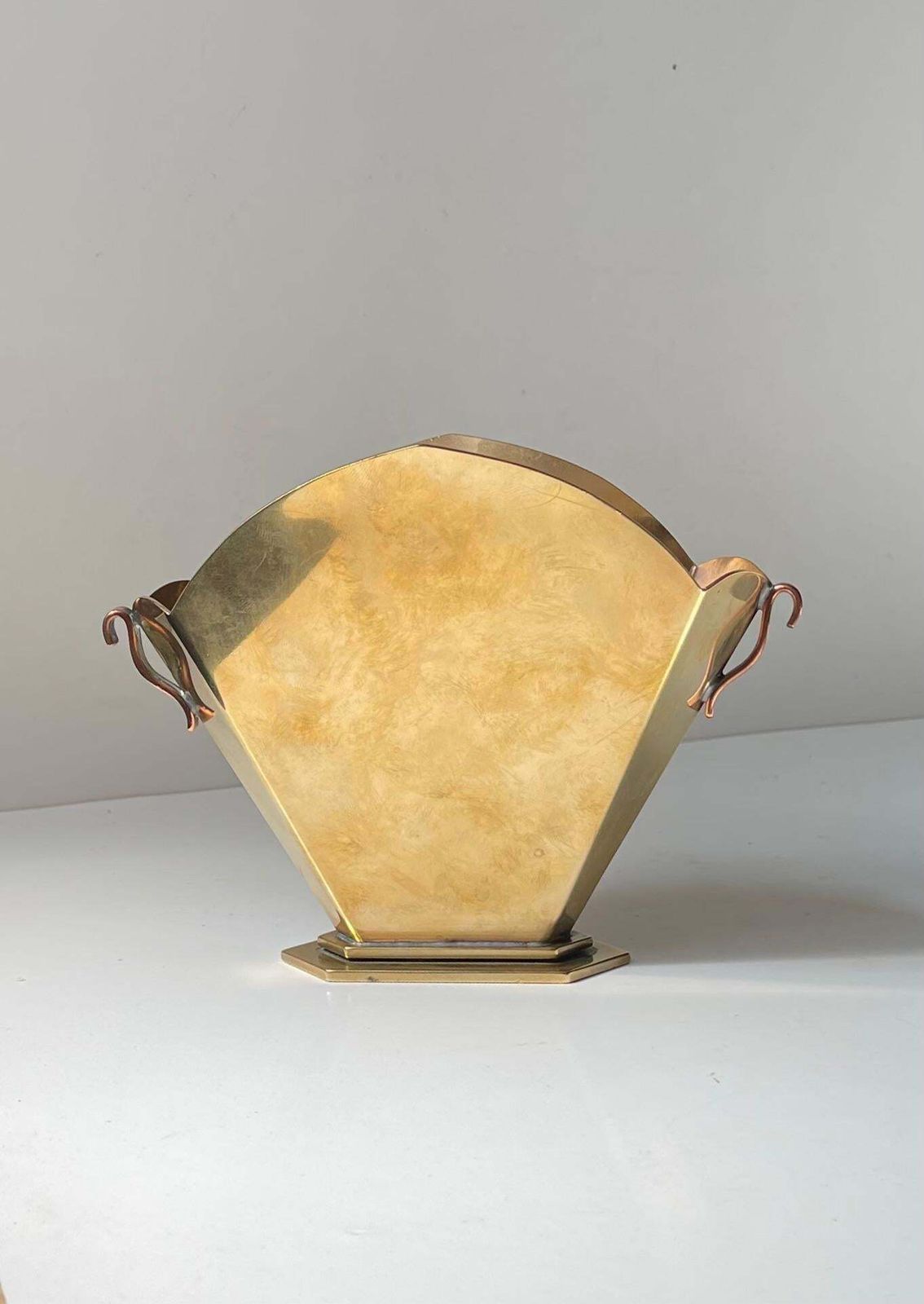 Vase éventail Art déco en bronze et cuivre, Holger Fridericias, années 1920 photo 447.0