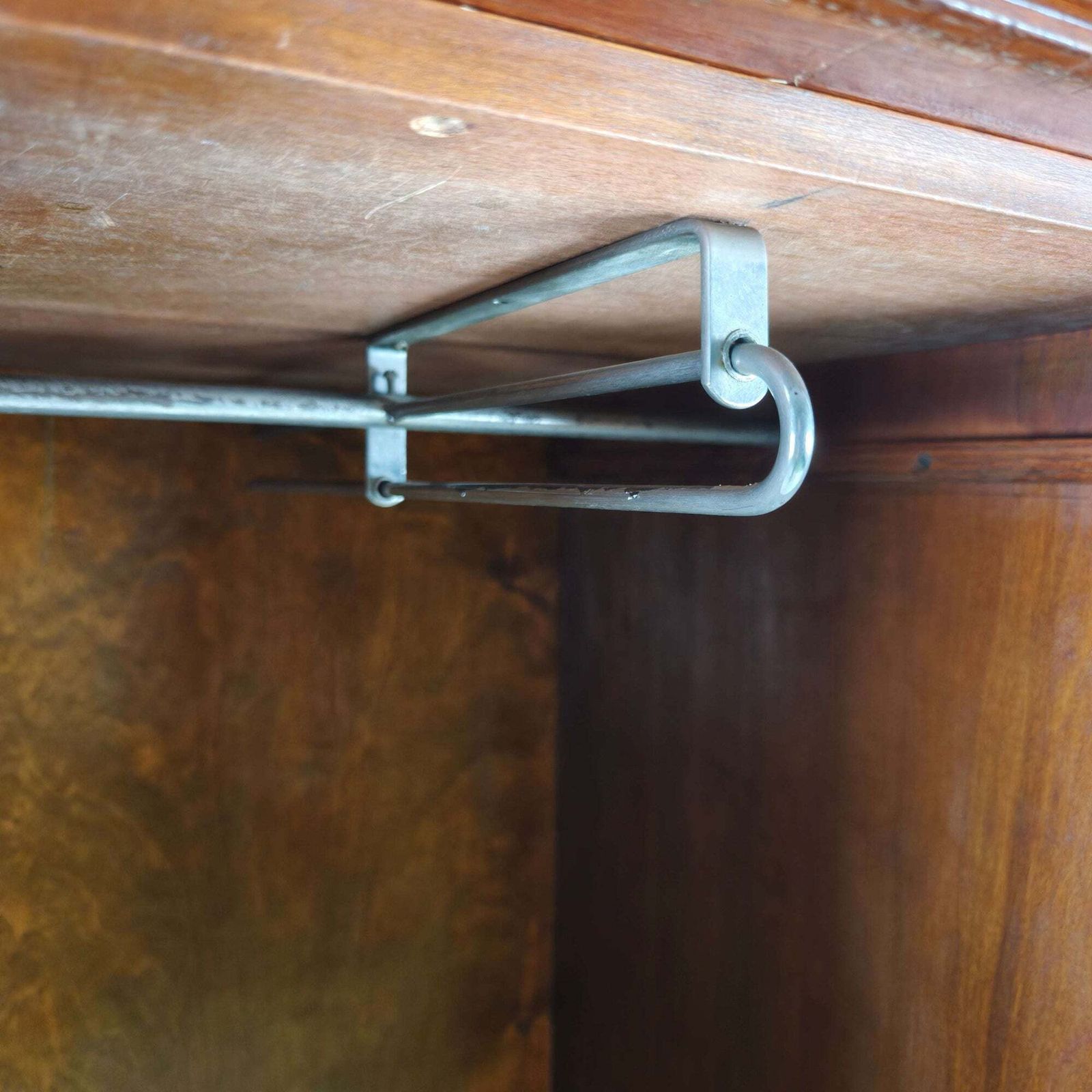 photo furniture Early 20th Century Maple & Co. Gentleman’s Wardrobe