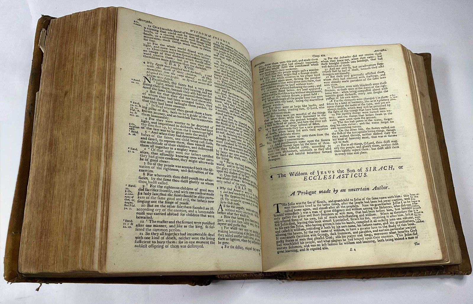 photo buy Samengestelde Bijbel en Gebedenboek 1737-1739, volkskunst handgestikt patchwork leren omslag, uitgegeven door John Baskett.