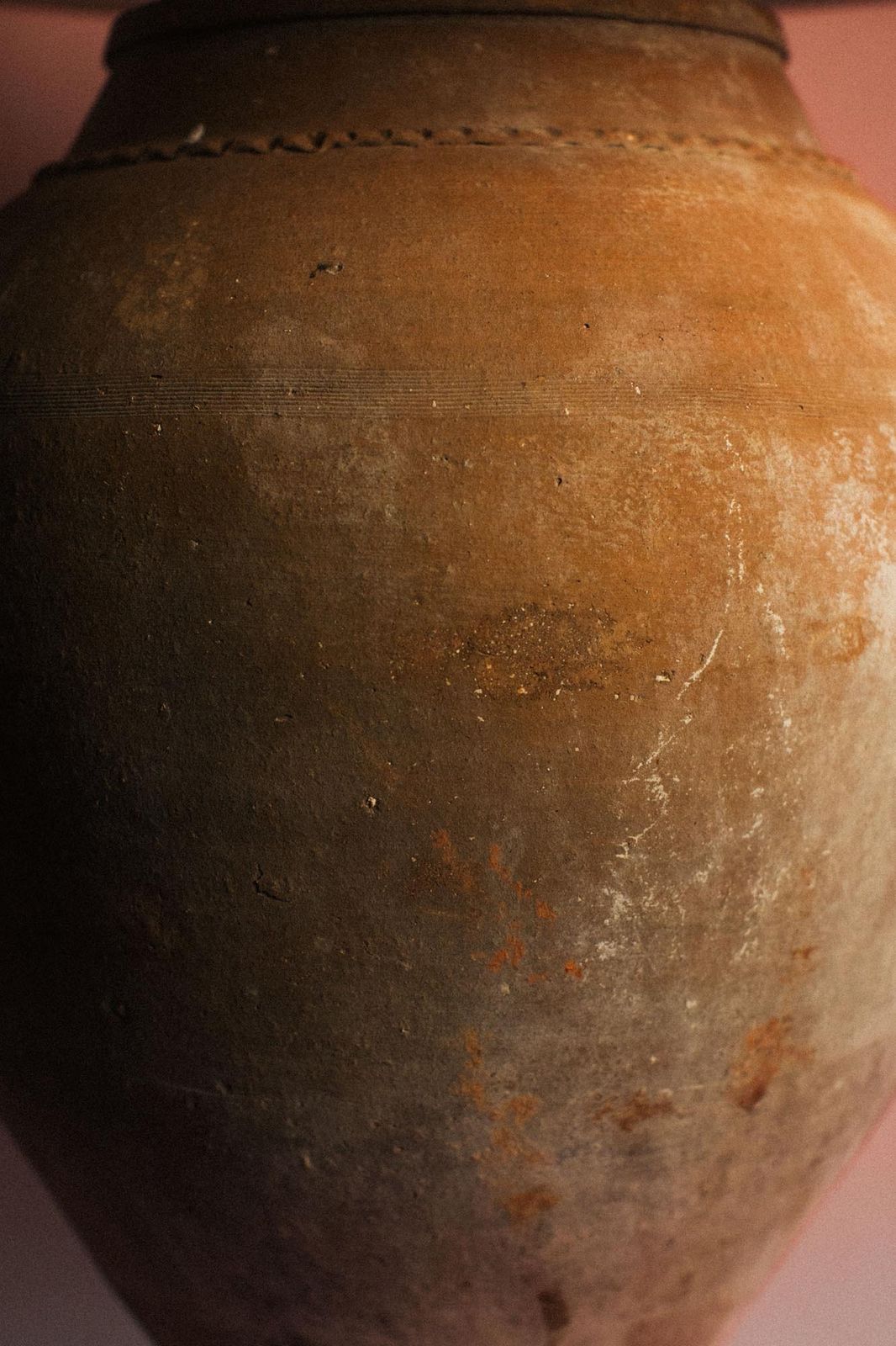 Grand Harvest Tapered Terracotta Lamp photo 895.0