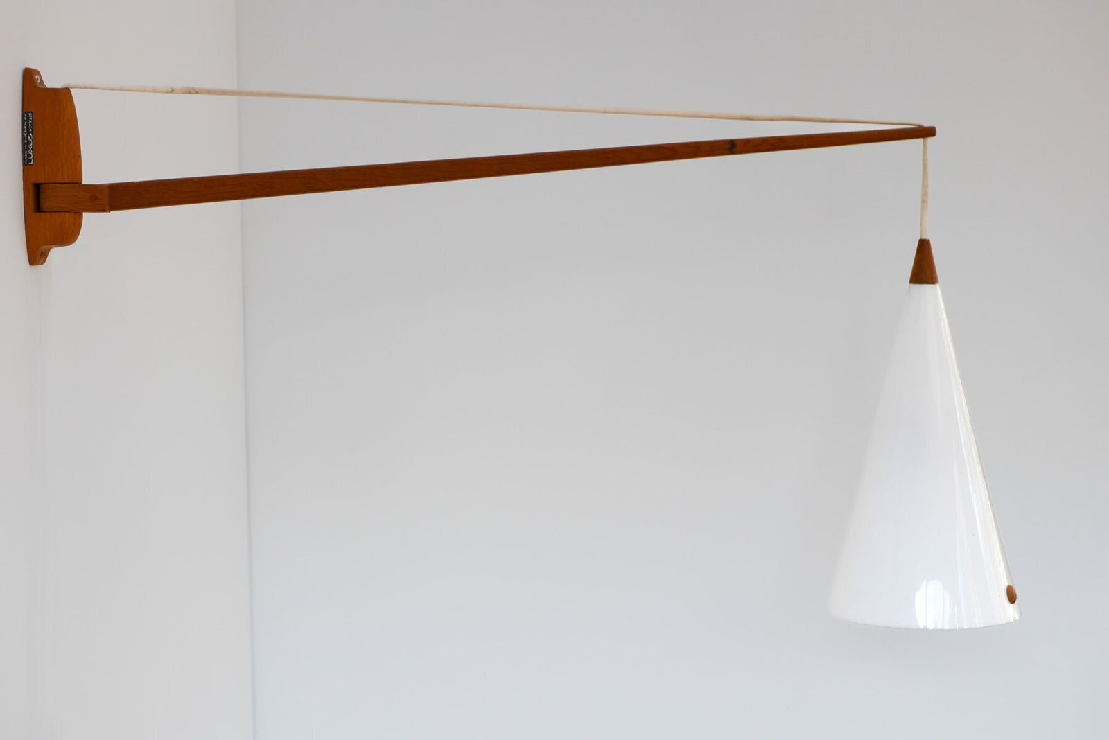 Mid Century Swedish Wall Lamp In Teak By Uno And östen Kristiansson For Luxus, 1960s photo vinterior