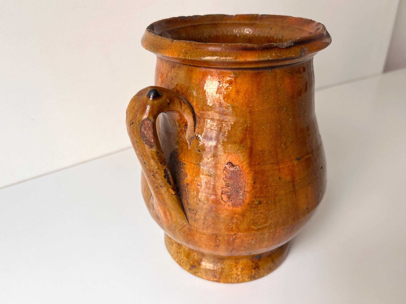 Antieke Franse terracotta confituurpot, 19e eeuw, geglazuurde voorraadpot, keukendecoratie photo vintage